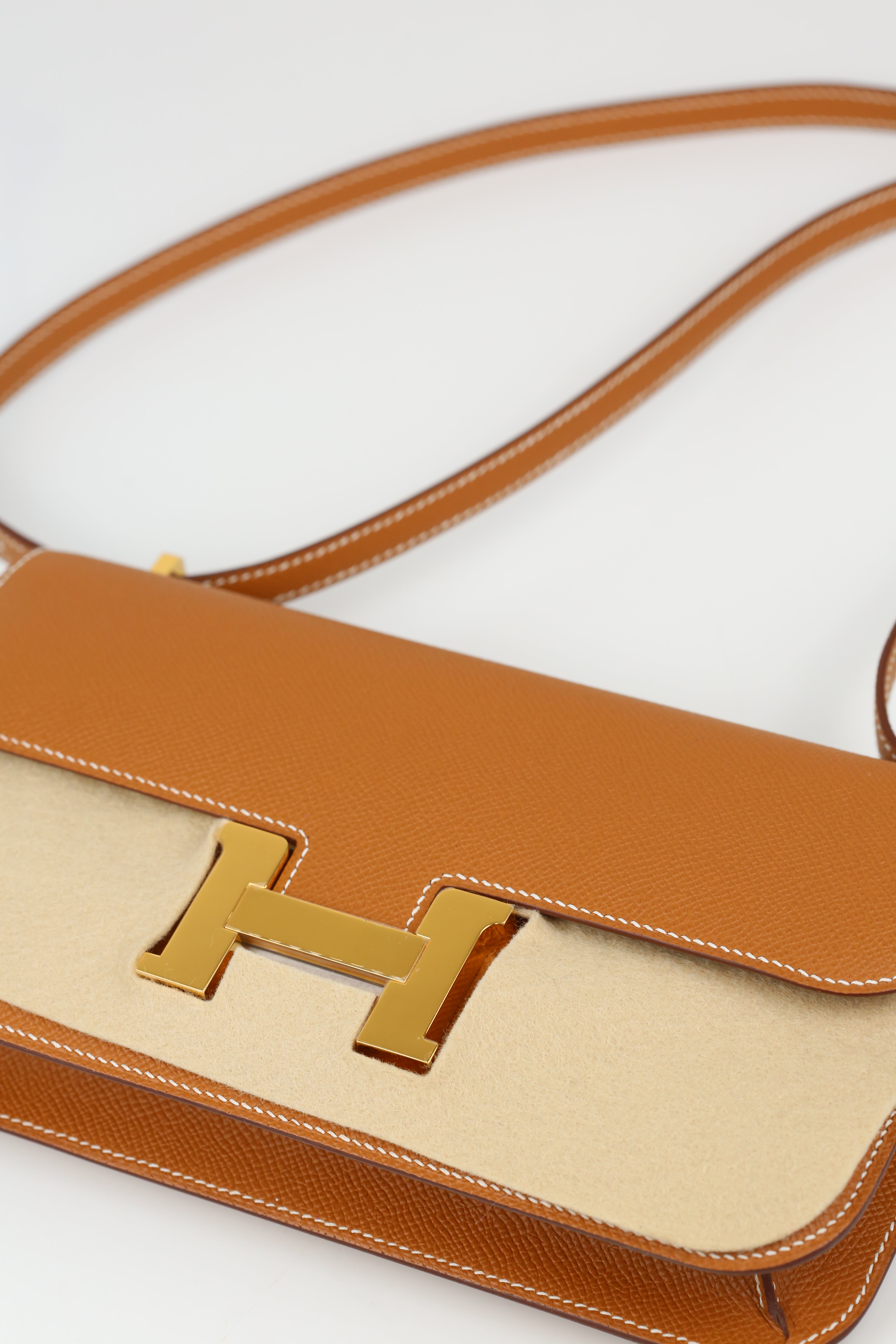 HERMÈS Constance Elan Gold