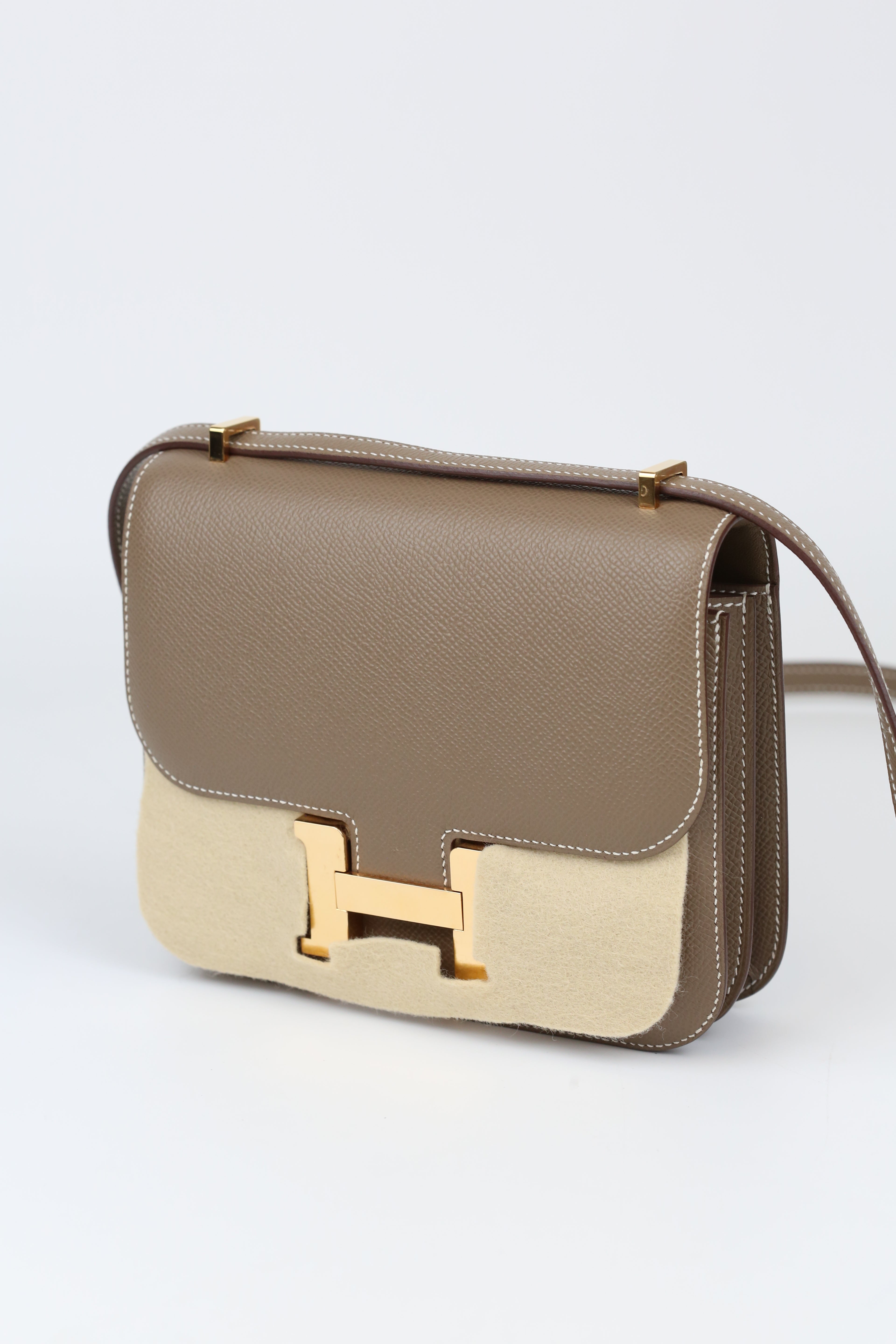 HERMÈS Constance Etoupe Gold