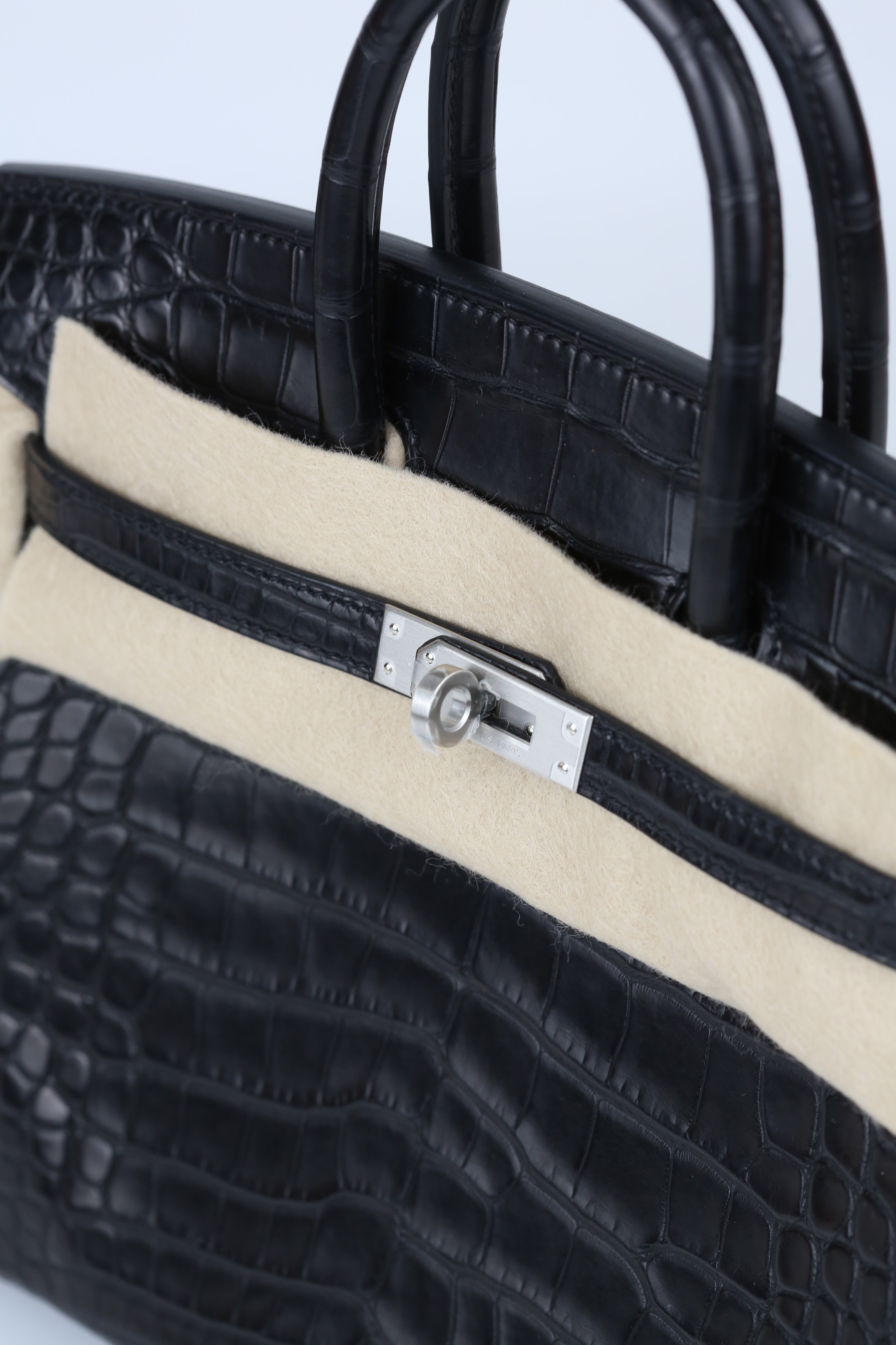 HERMÈS BIRKIN25 ALLIGATOR BLACK SILVER