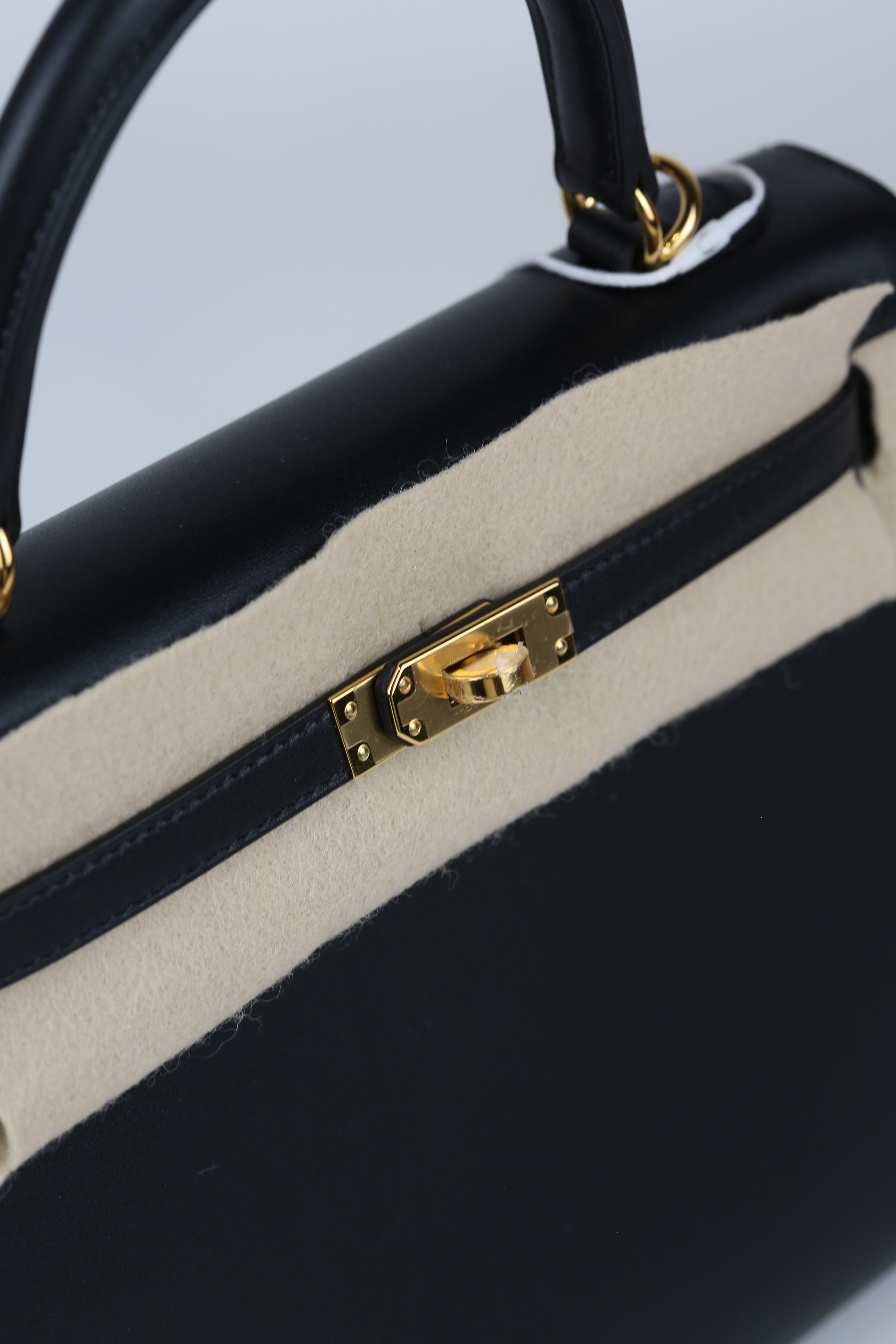 HERMÈS KELLY25 NOIR TADELAKT Y STAMP