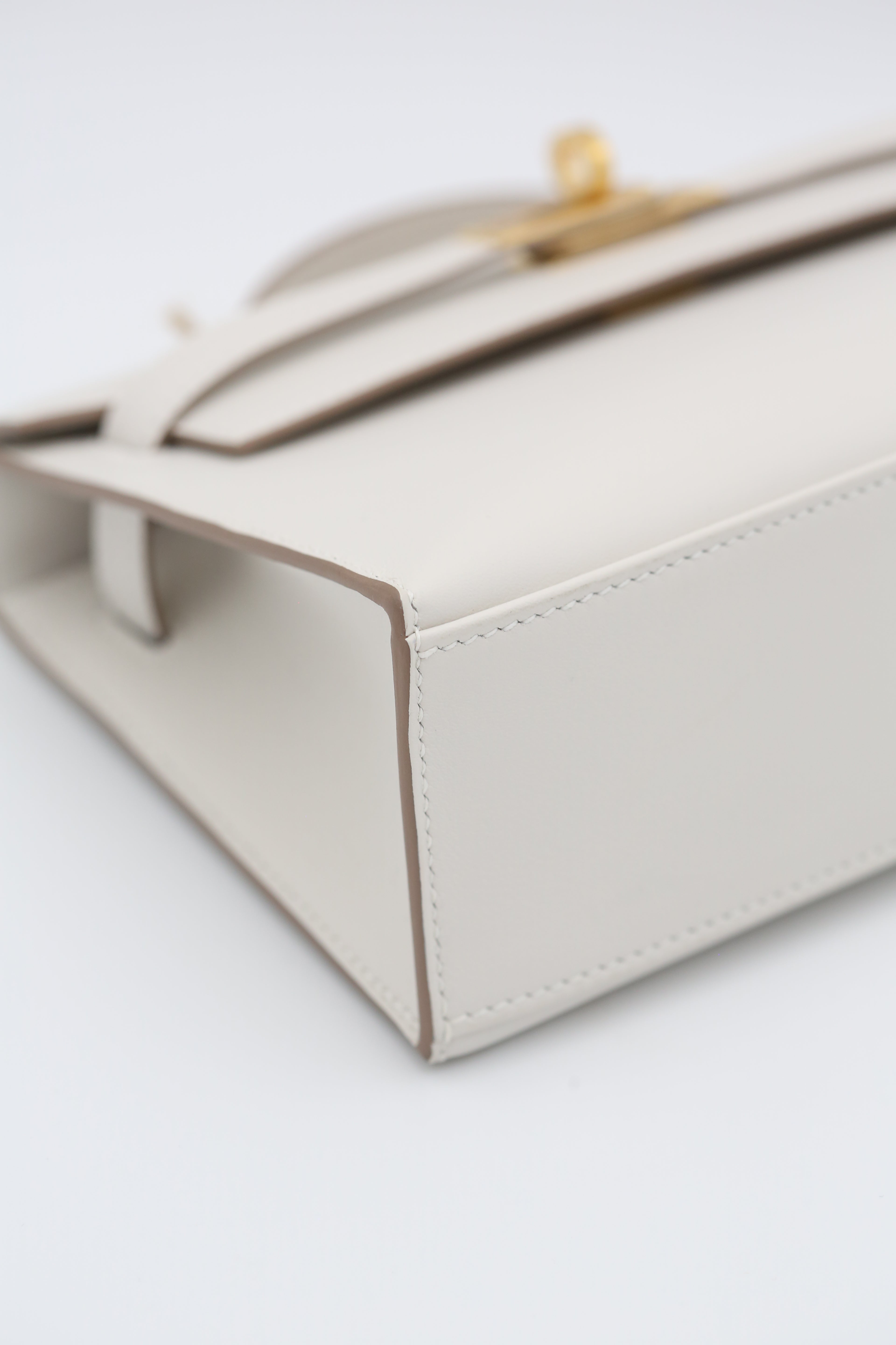 HERMÈS KELLY POCHETTE M4 GOLD