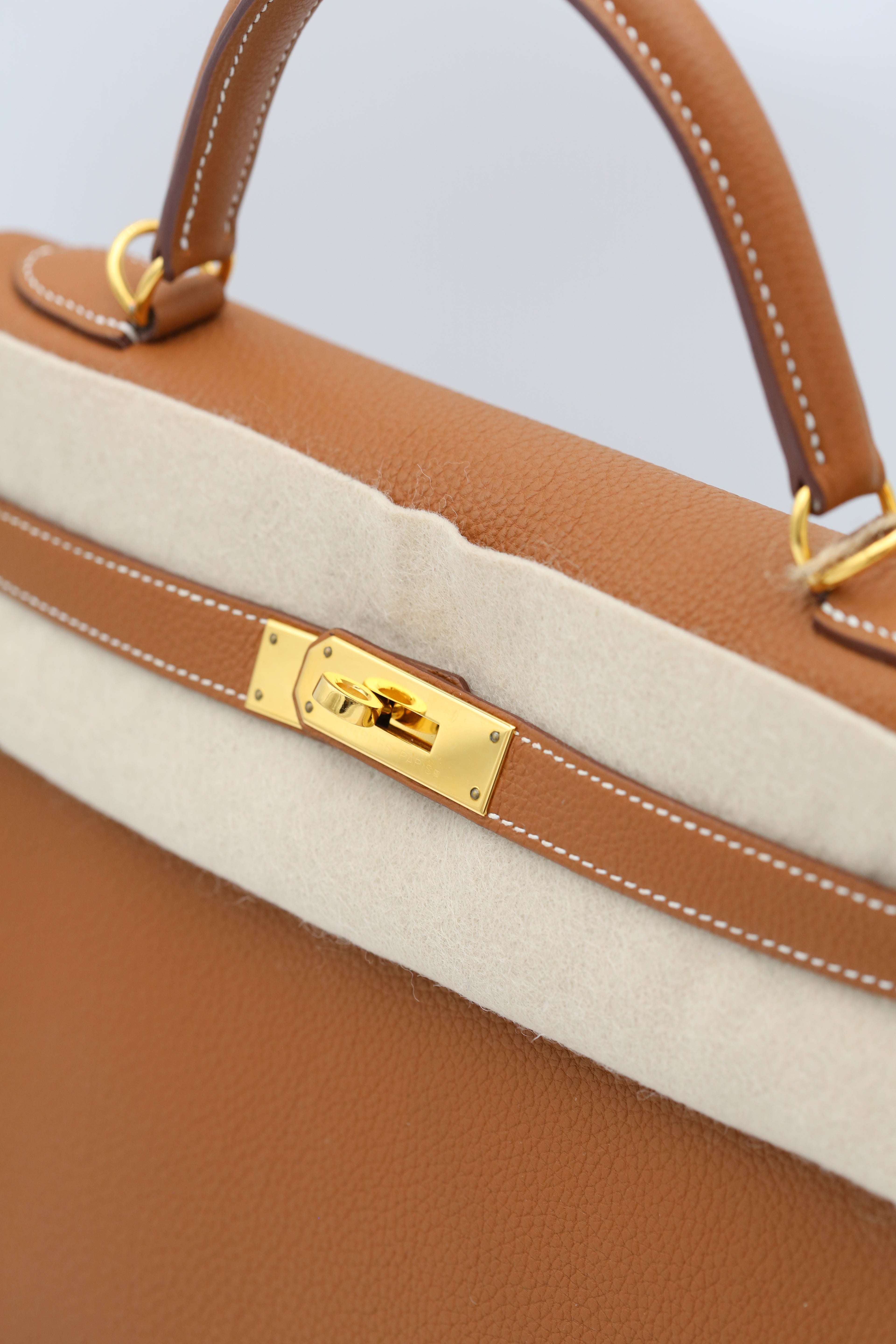 HERMÈS KELLY32 GOLD TOGO T STAMP