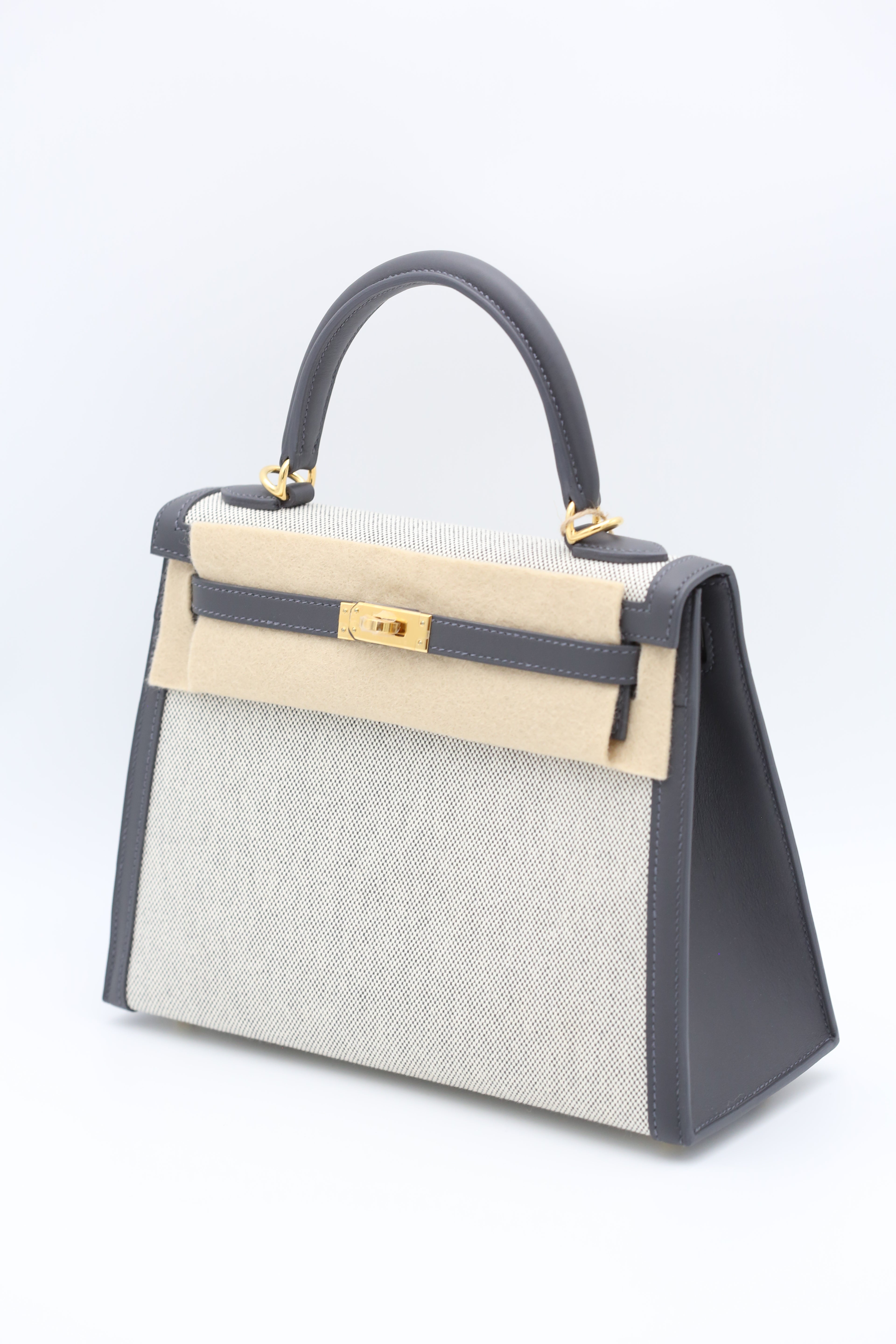 HERMÈS Kelly 25 Adroise Gold