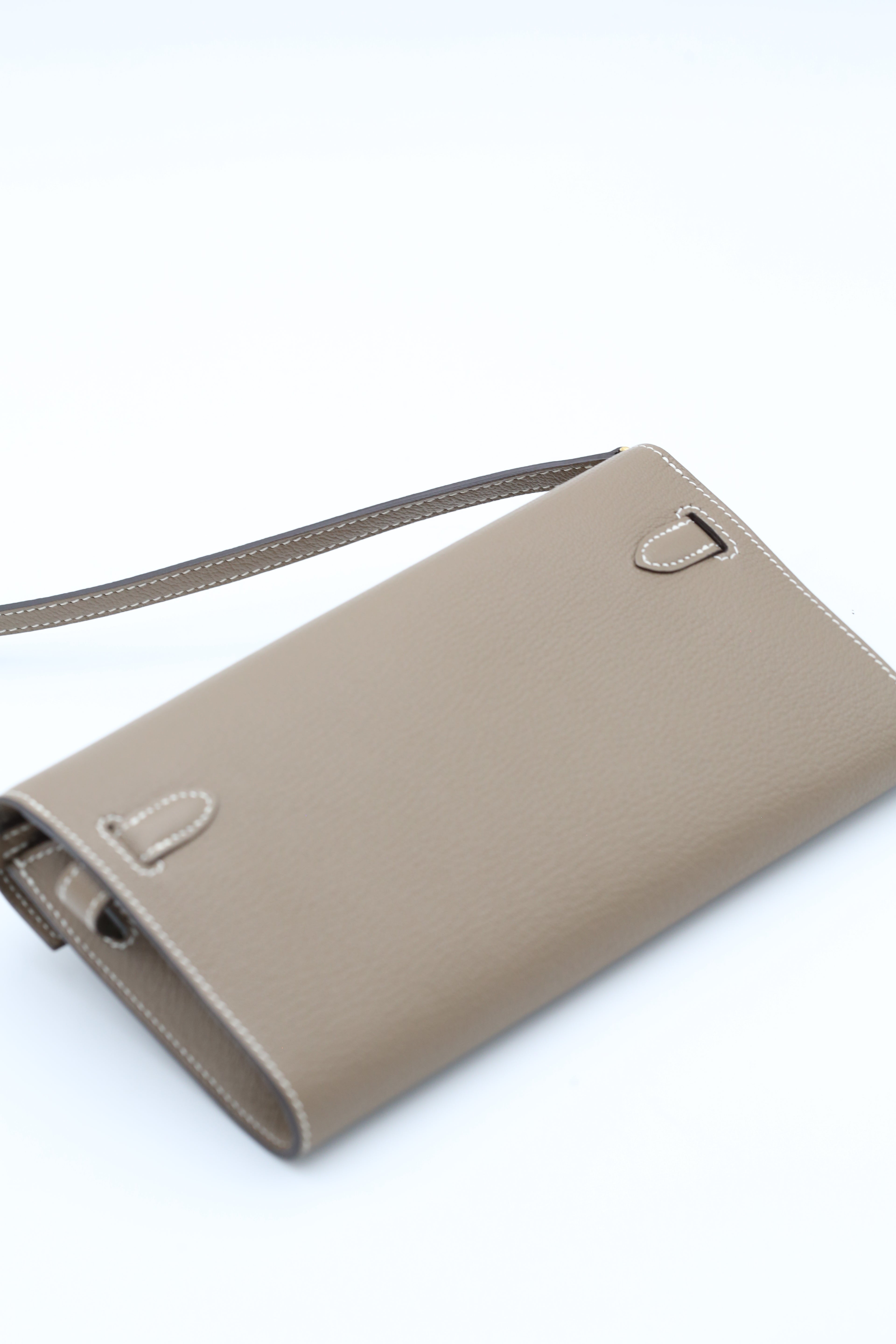 HERMÈS KELLT TO GO CHEVRE ETOUPE Z STAMP