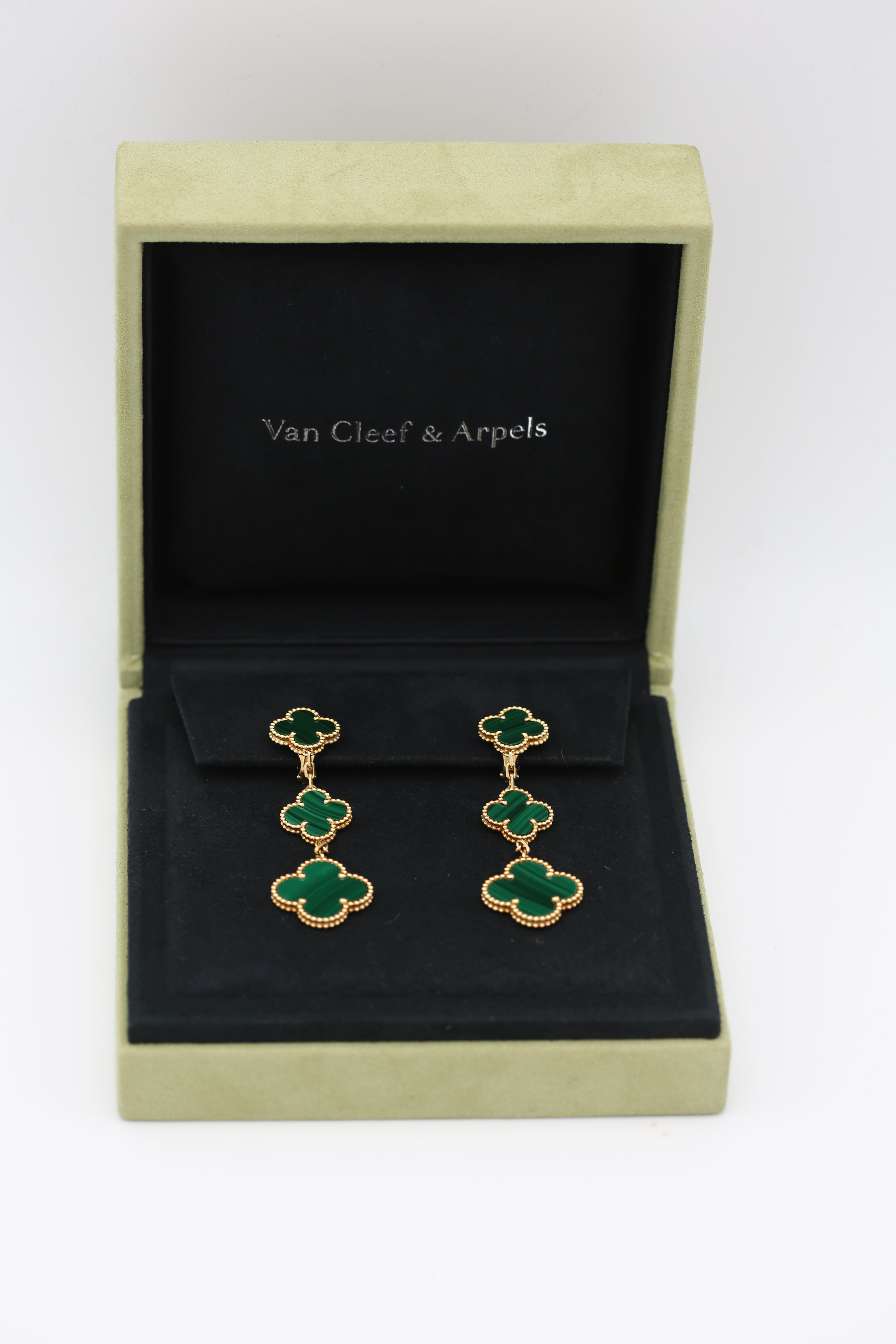 VAN CLEEF & ARPELS MAGIC ALHAMBRA EARRINGS, 3 MOTIFS, MALACHITE, 18K YELLOW GOLD