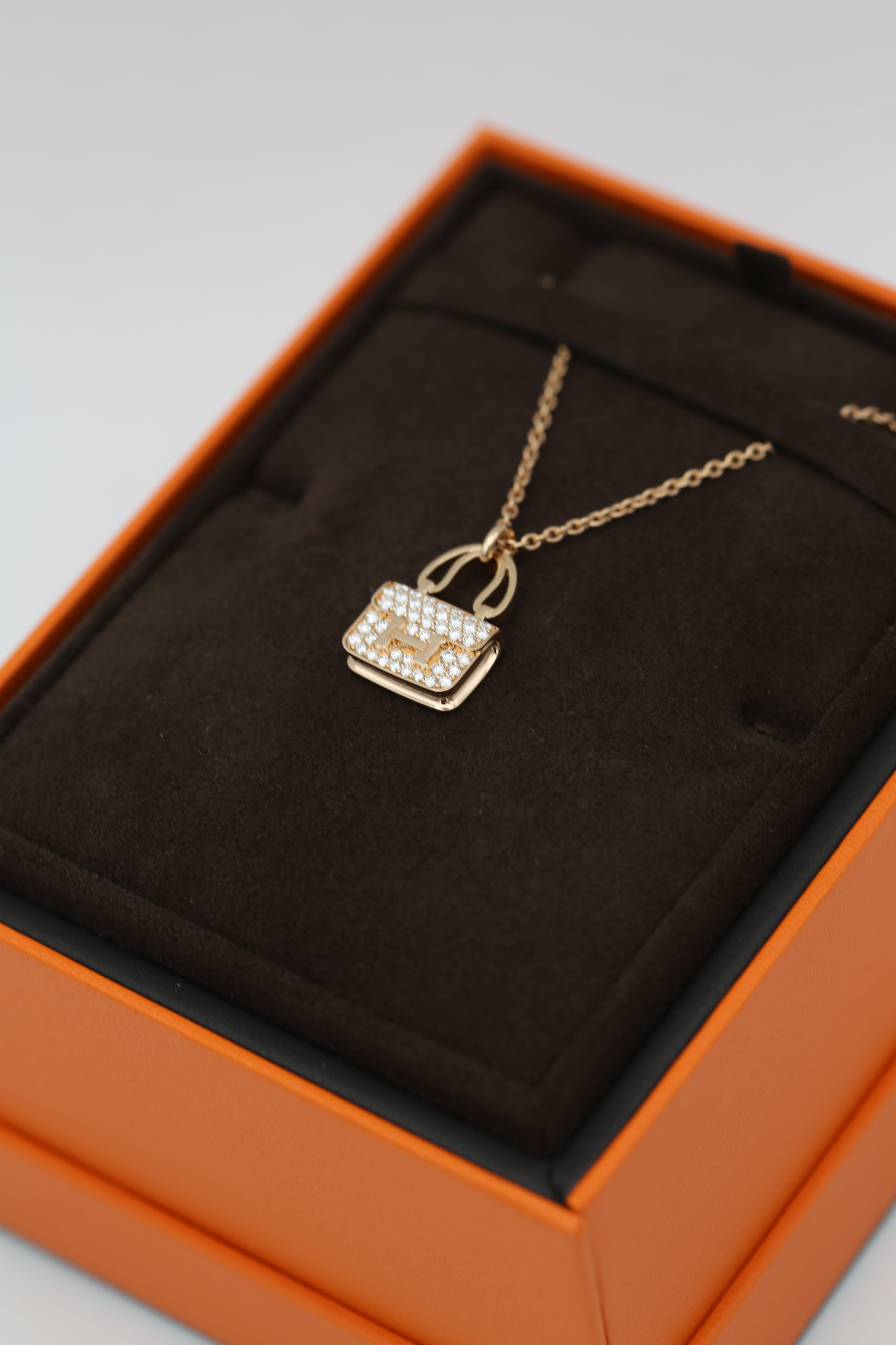 HERMÈS CONSTANCE NECKLACE ROSE GOLD