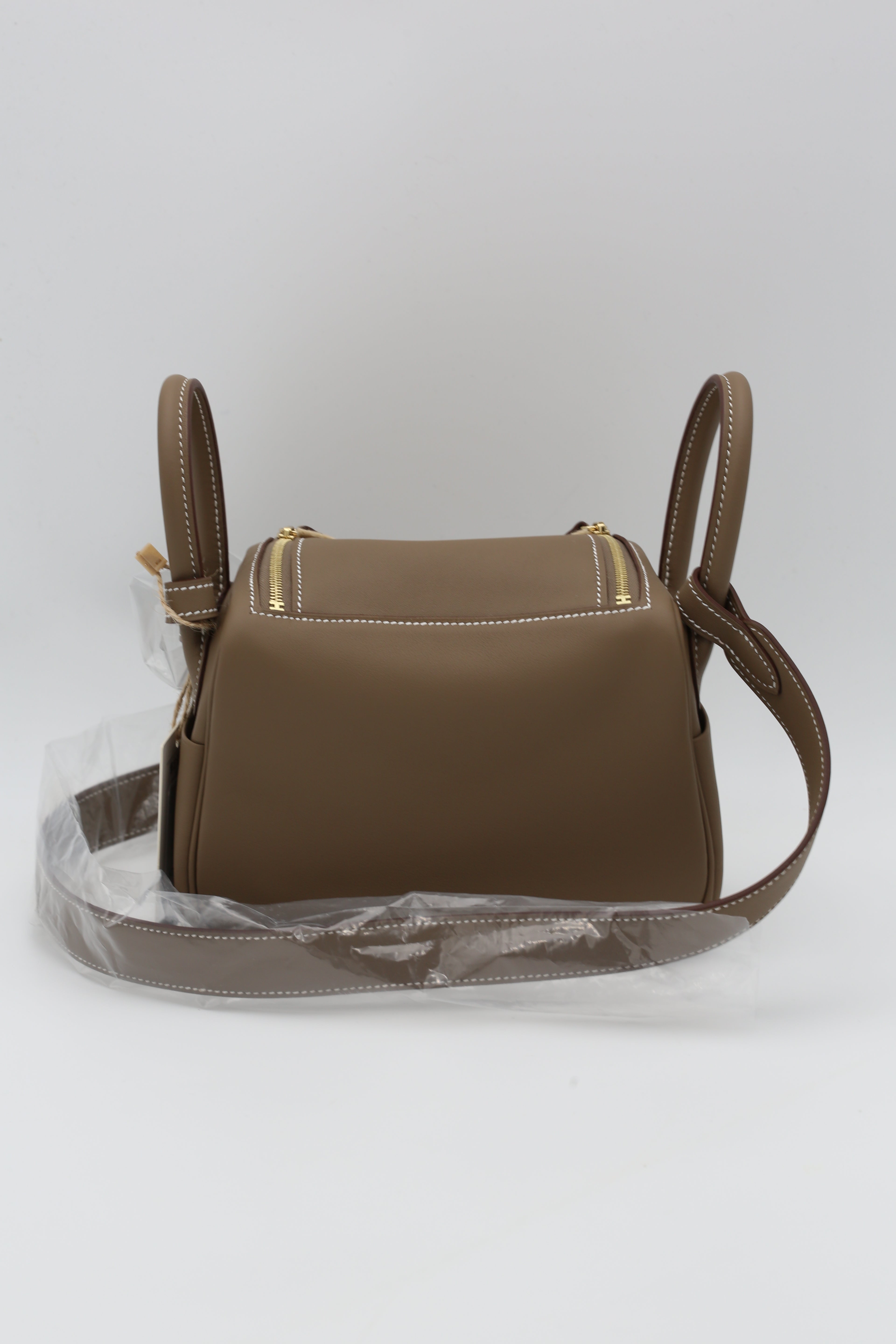 HERMÈS MINI LINDY ETOUPE SWIFT GOLD HARDWARE G STAMP