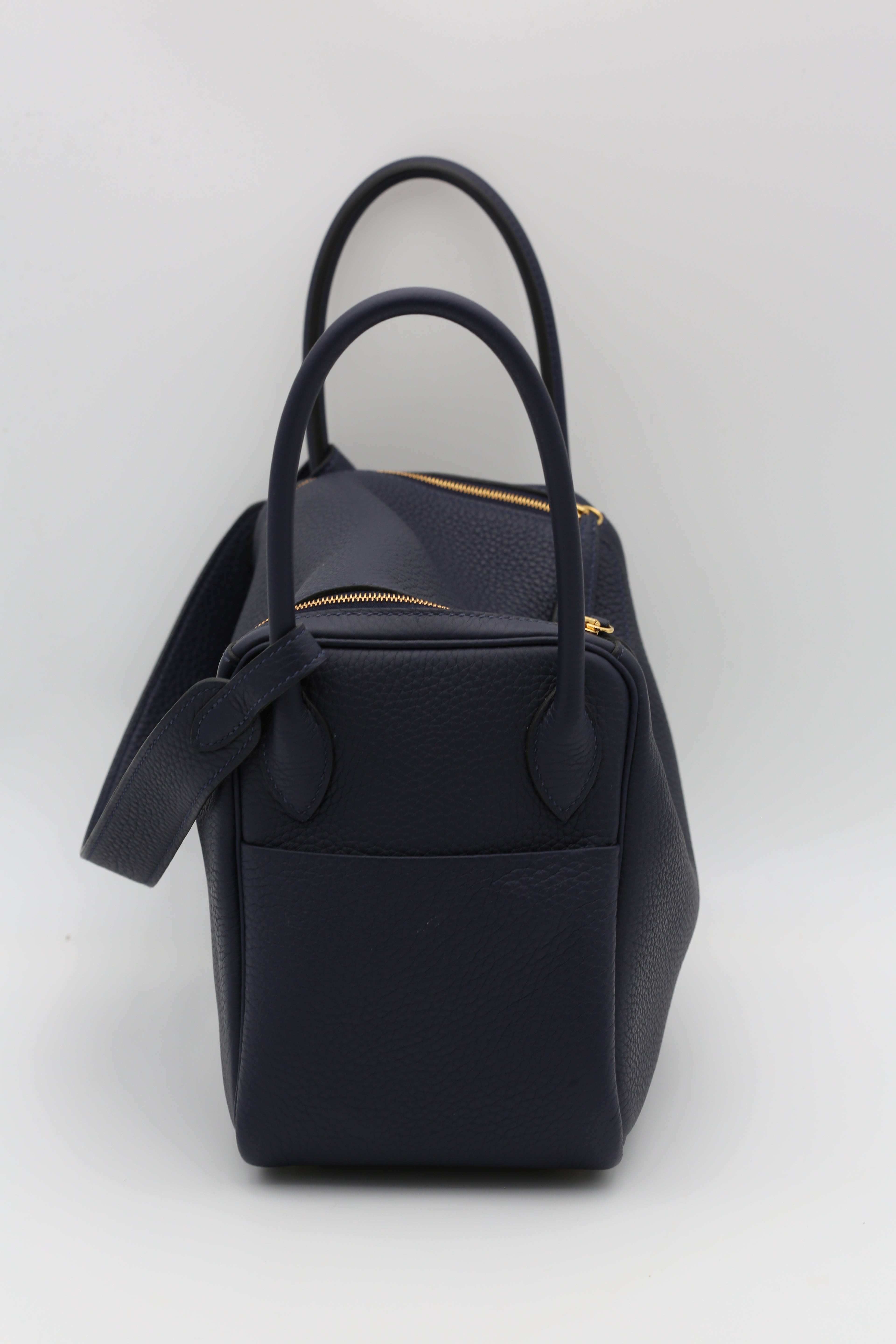 HERMÈS LINDY26 BLUE NUIT GOLD HARDWARE Y STAMP