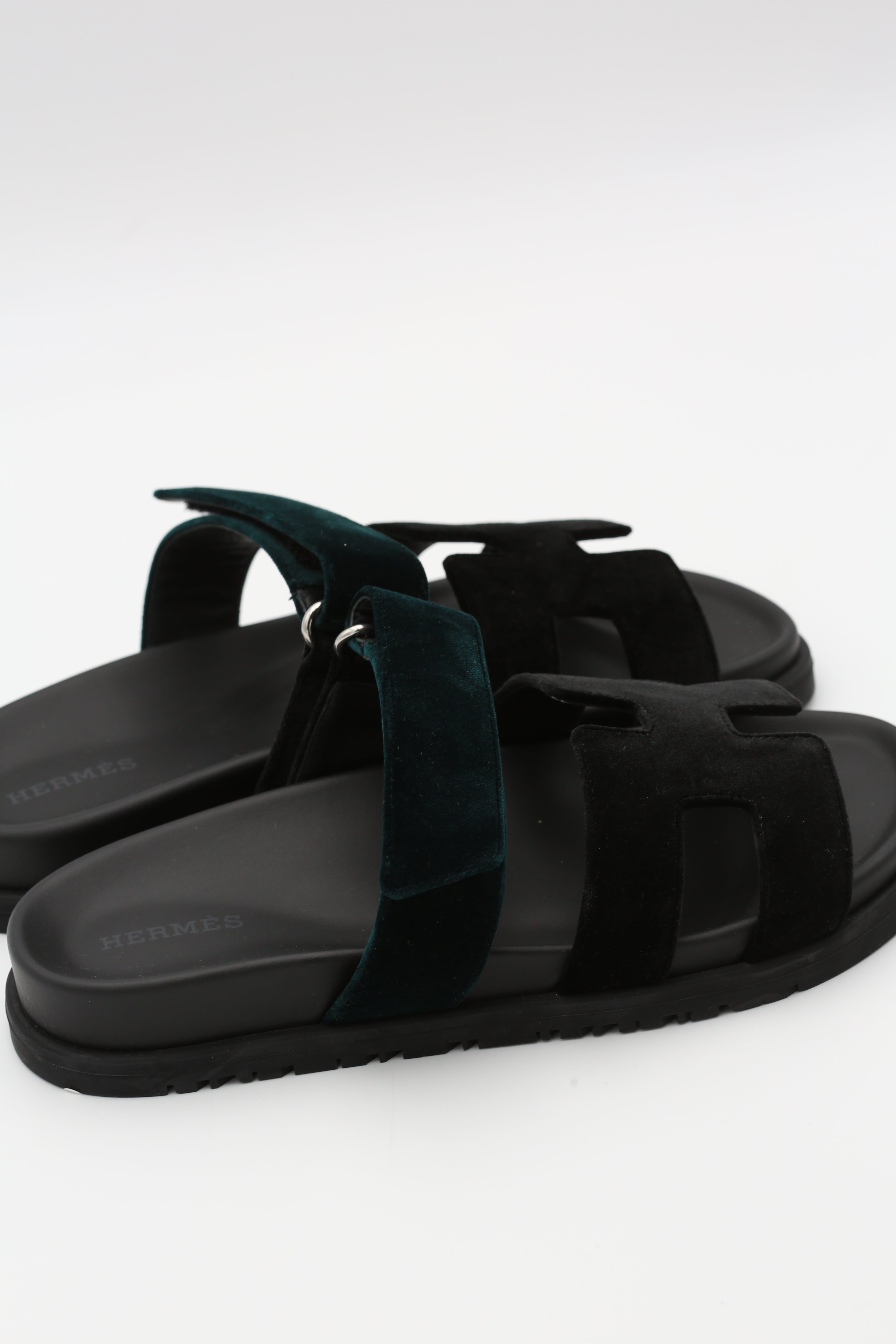 HERMÈS CHYPRE SANDAL BLACK & DARK GREEN SIZE 36.5