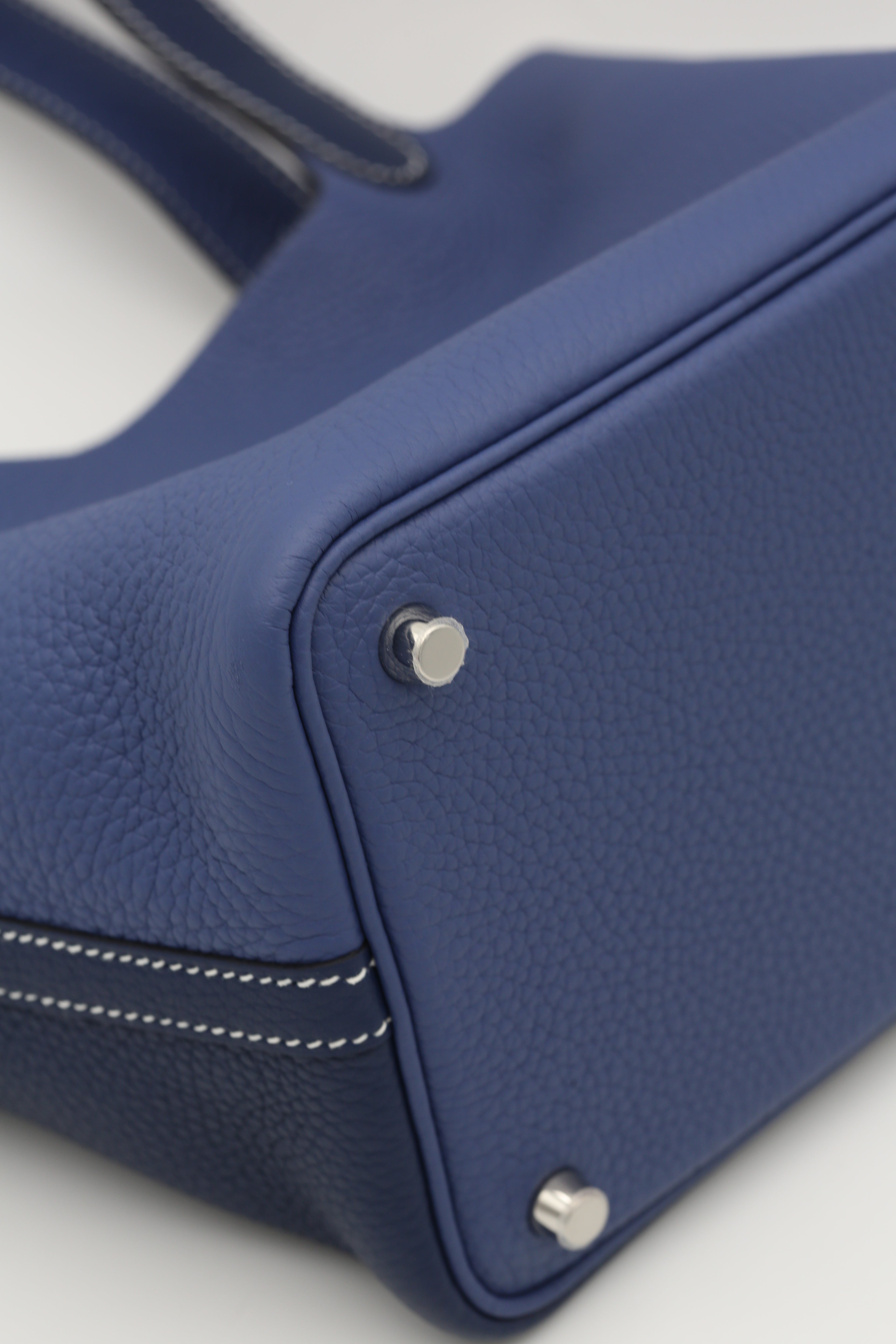 HERMÈS PICOTIN18 BLUE SAPHIR TOGO SILVER HARDWARE Z STAMP