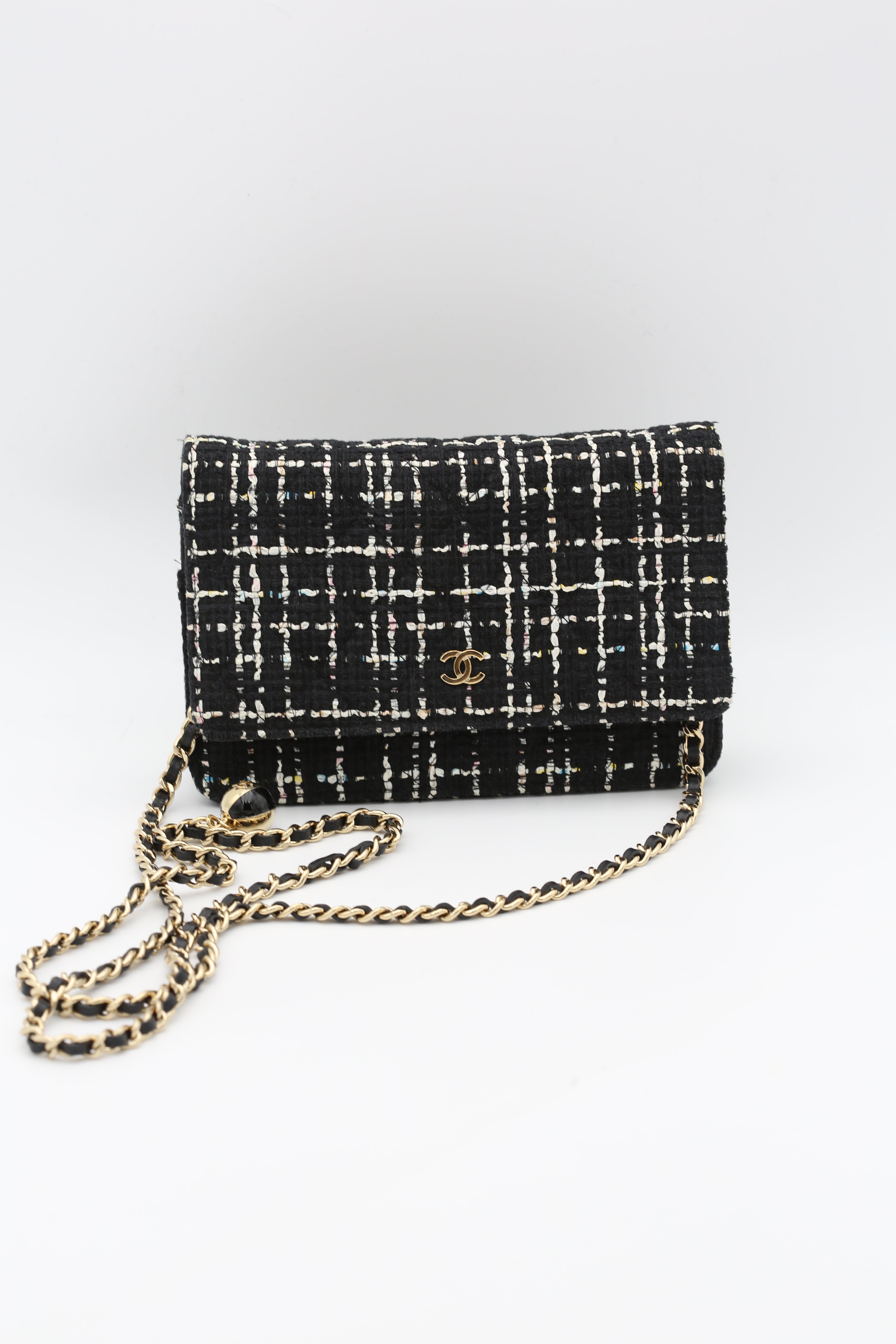 CHANEL WALLET ON CHAIN