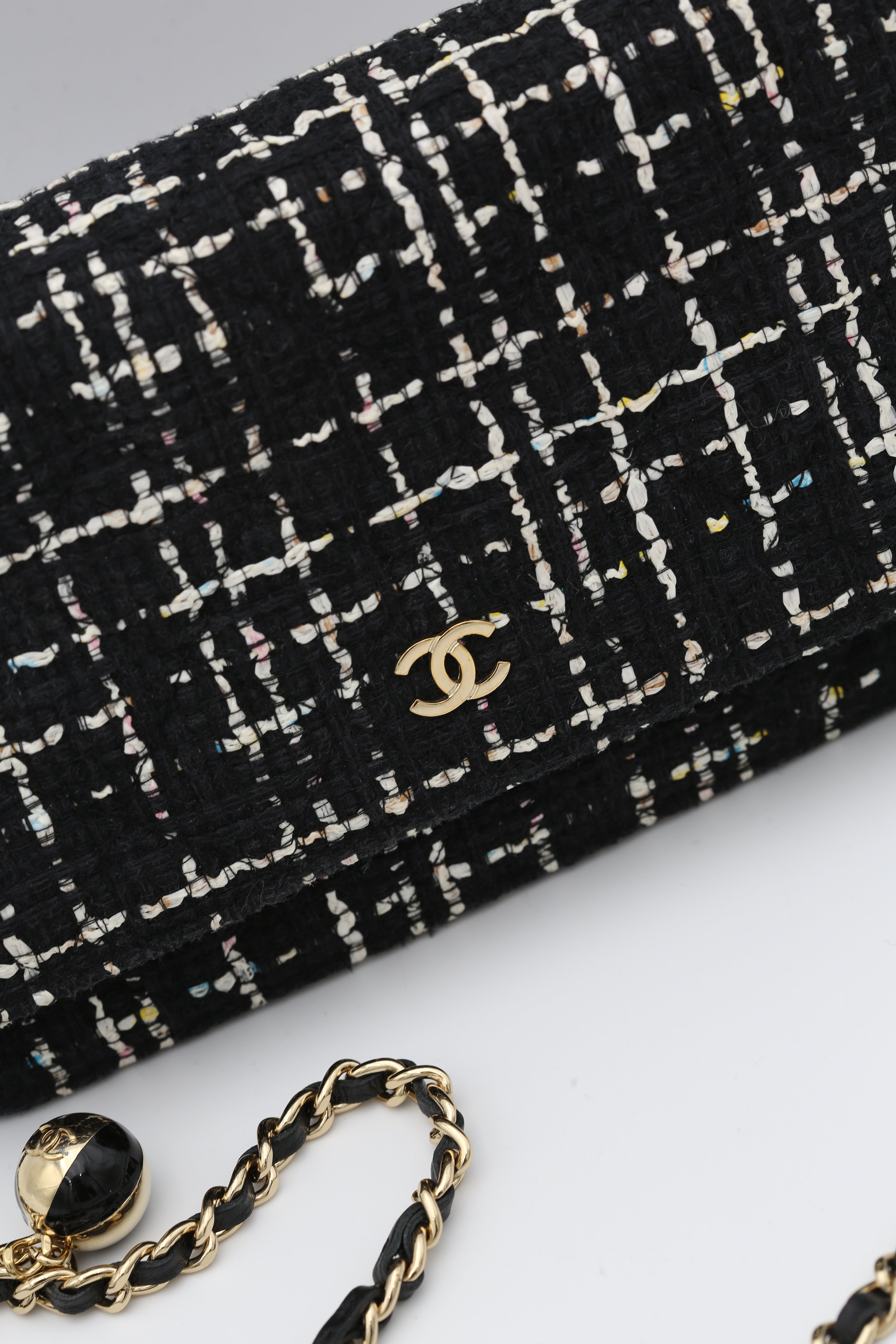 CHANEL WALLET ON CHAIN