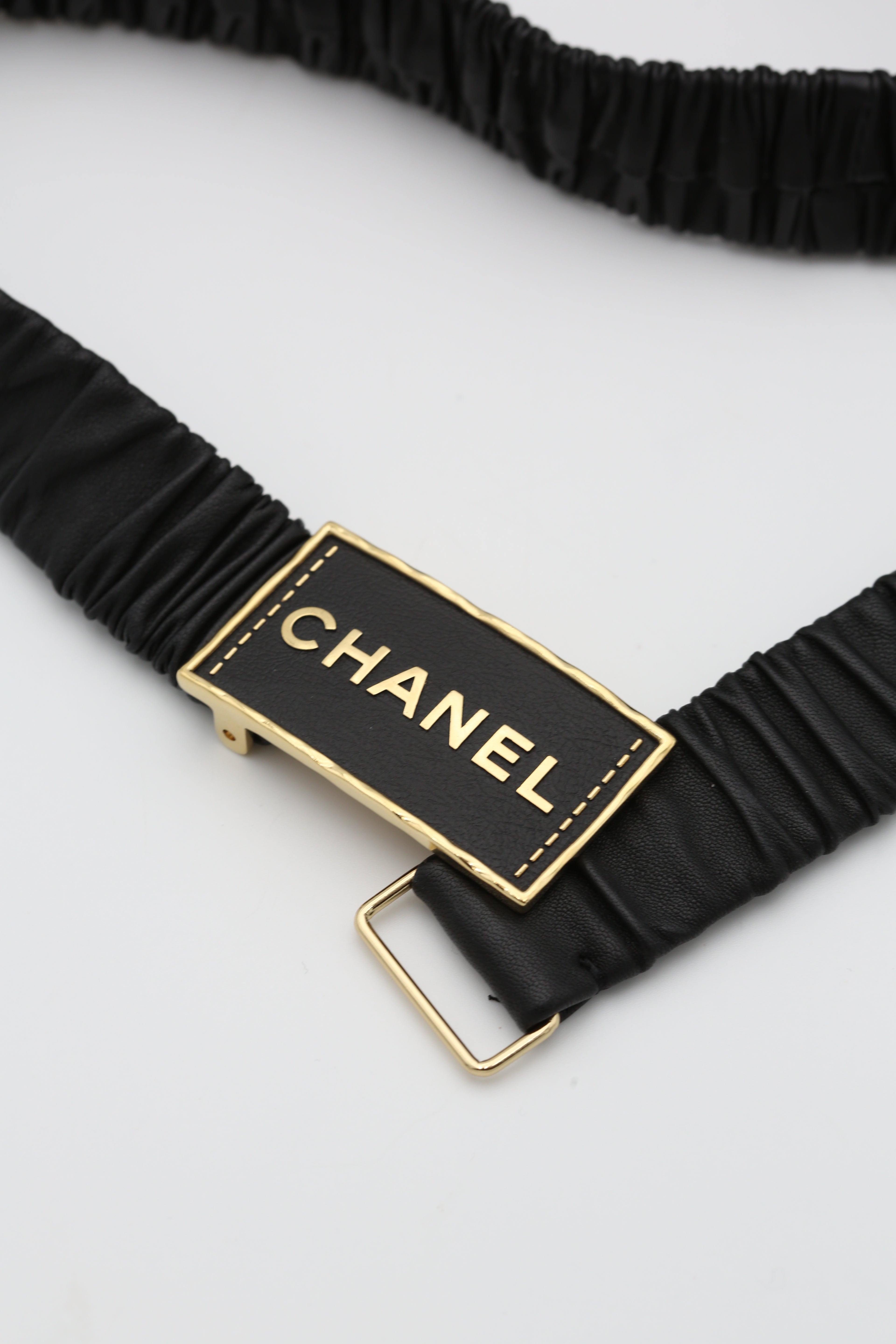 CHANEL BELT BLACK GOLD