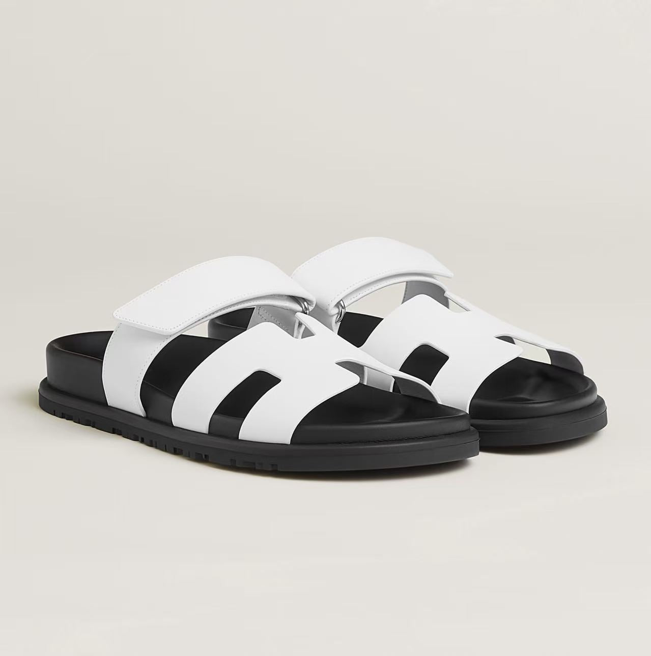 HERMÈS CHYPRE SANDAL WHITE 38