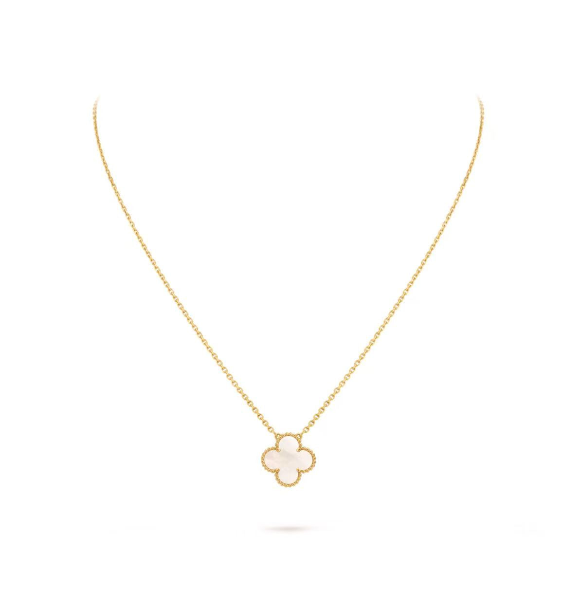 VAN CLEEF & ARPELS VINTAGE ALHAMBRA PENDANT NECKLACE MOTHER OF PEARL 18K GOLD
