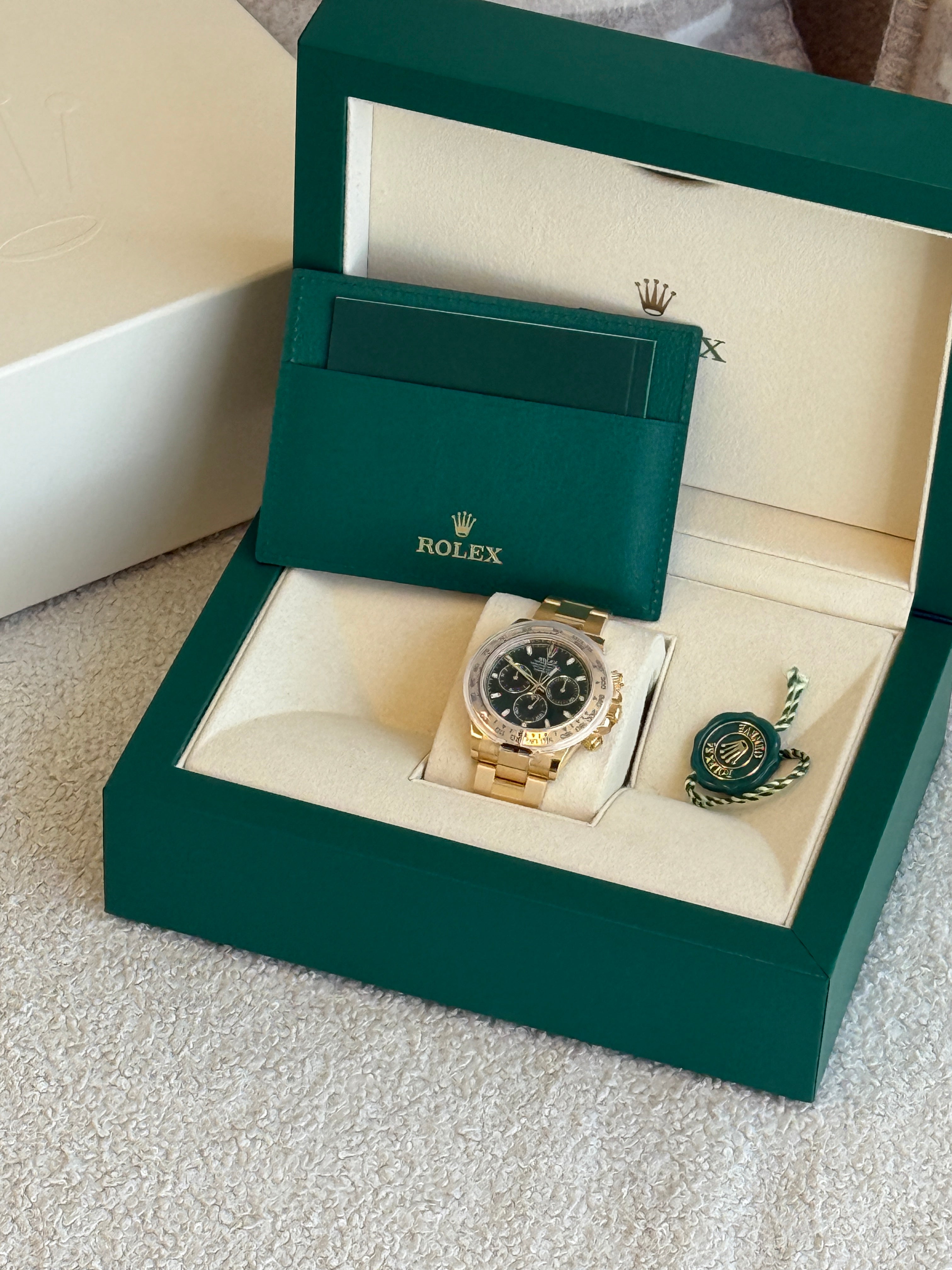 ROLEX CONSMOGRAPH DAYTONA OYSTER WITH 18KT YELLOW GOLD