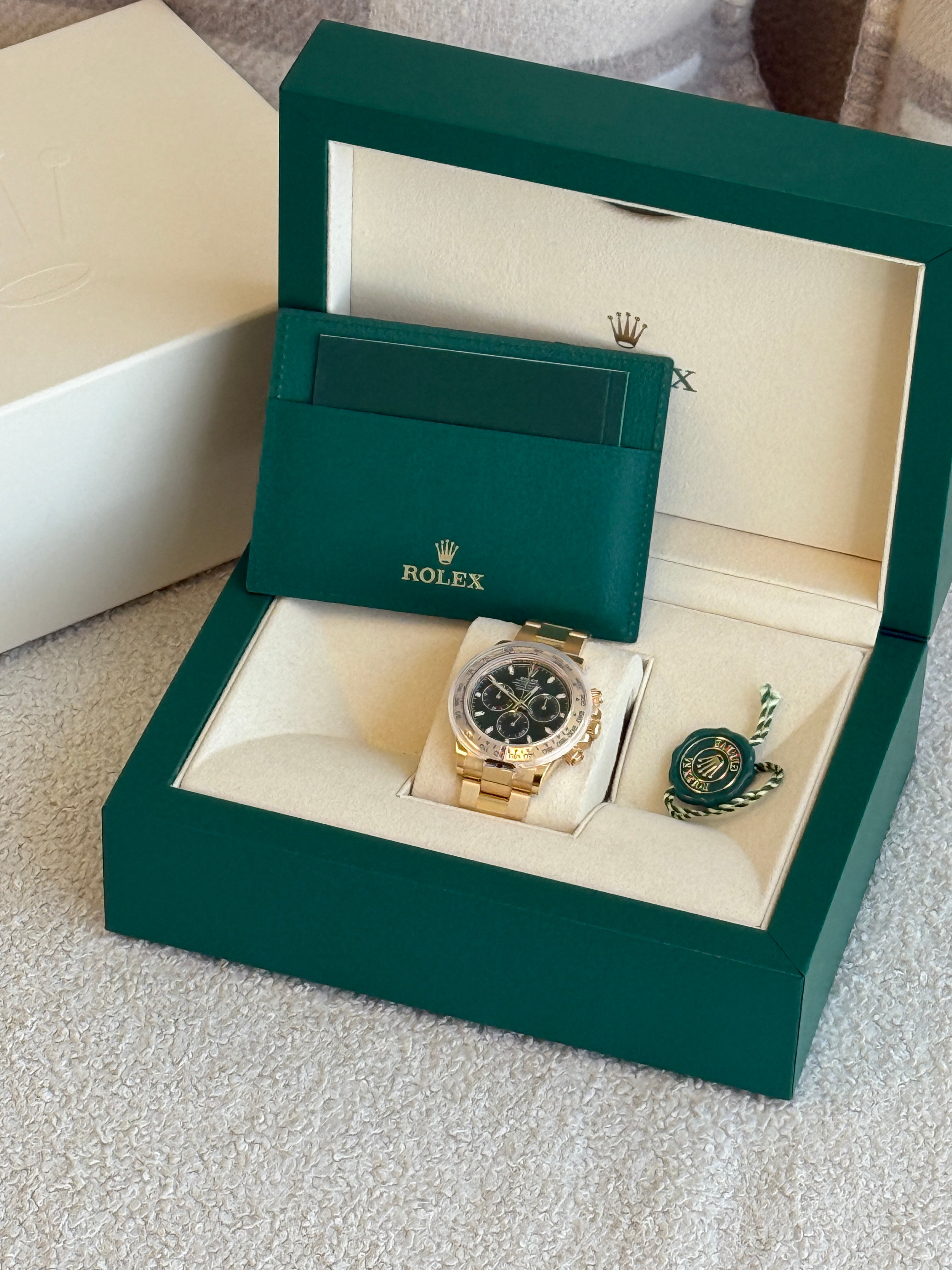 ROLEX CONSMOGRAPH DAYTONA OYSTER WITH 18KT YELLOW GOLD