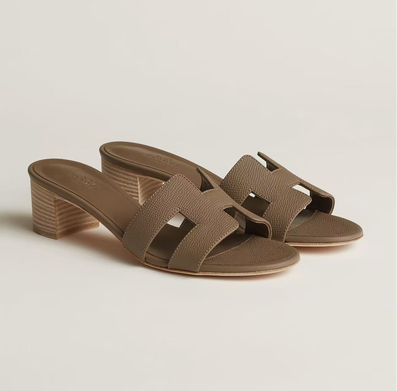 HERMÈS OASIS SANDAL ETOUPE SIZE 37