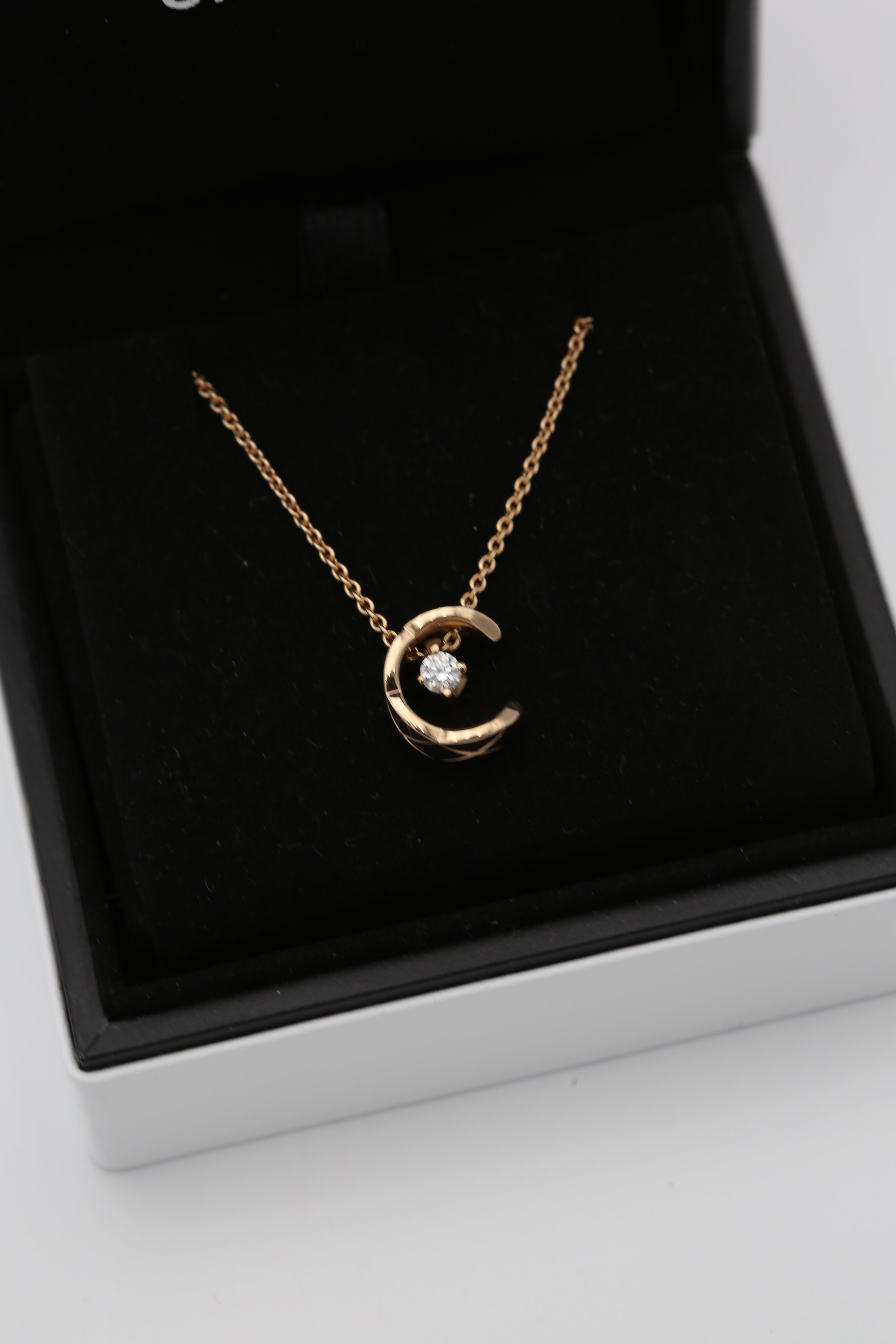 CHANEL COCO CRUSH NECKLACE ROSE GOLD