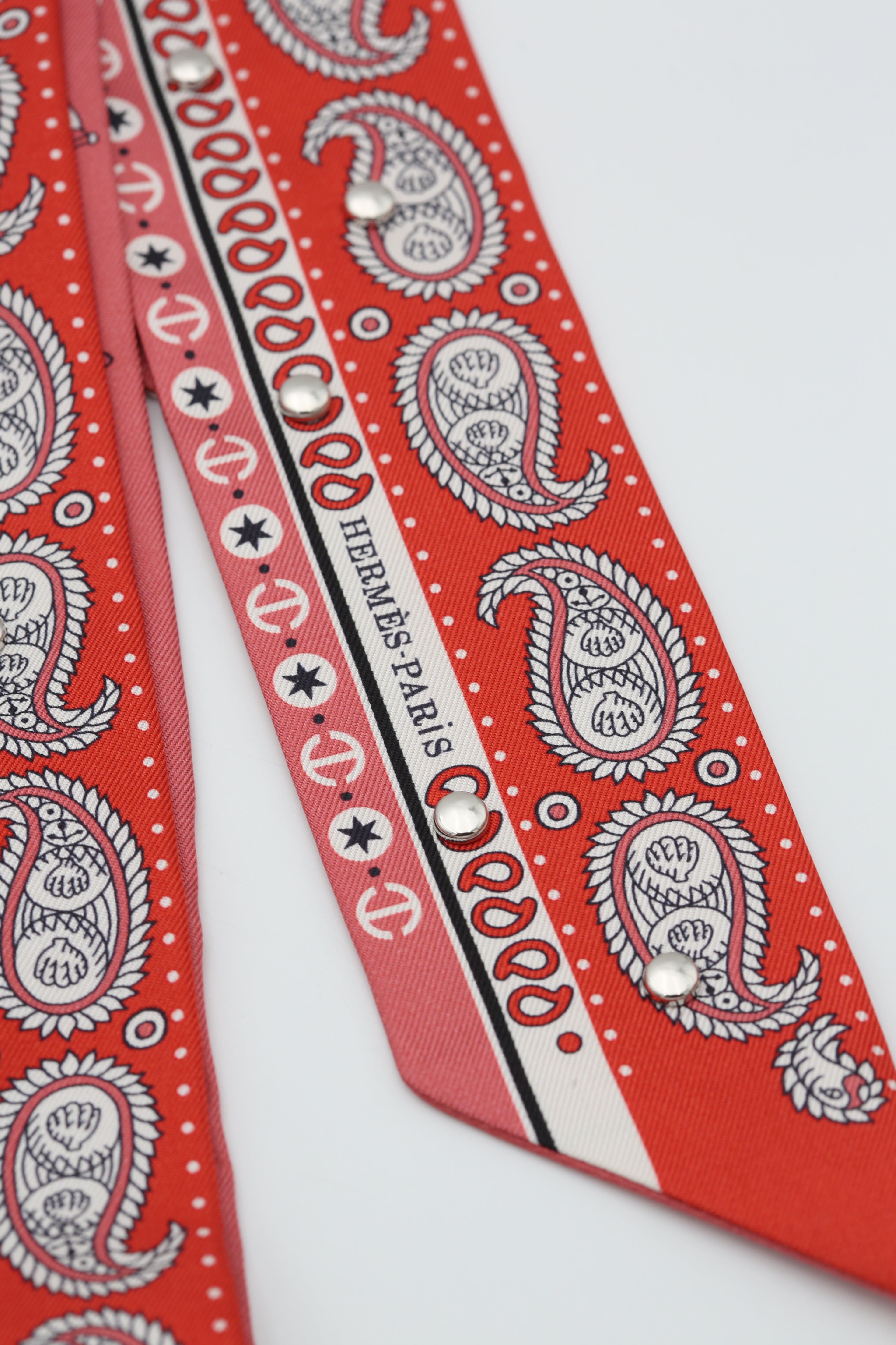 HERMÈS TWILLY RUBAN CLOUTE 100% SE TATOUAGES MARINS BAND HG/ROUGE/BOIS DE ROSE