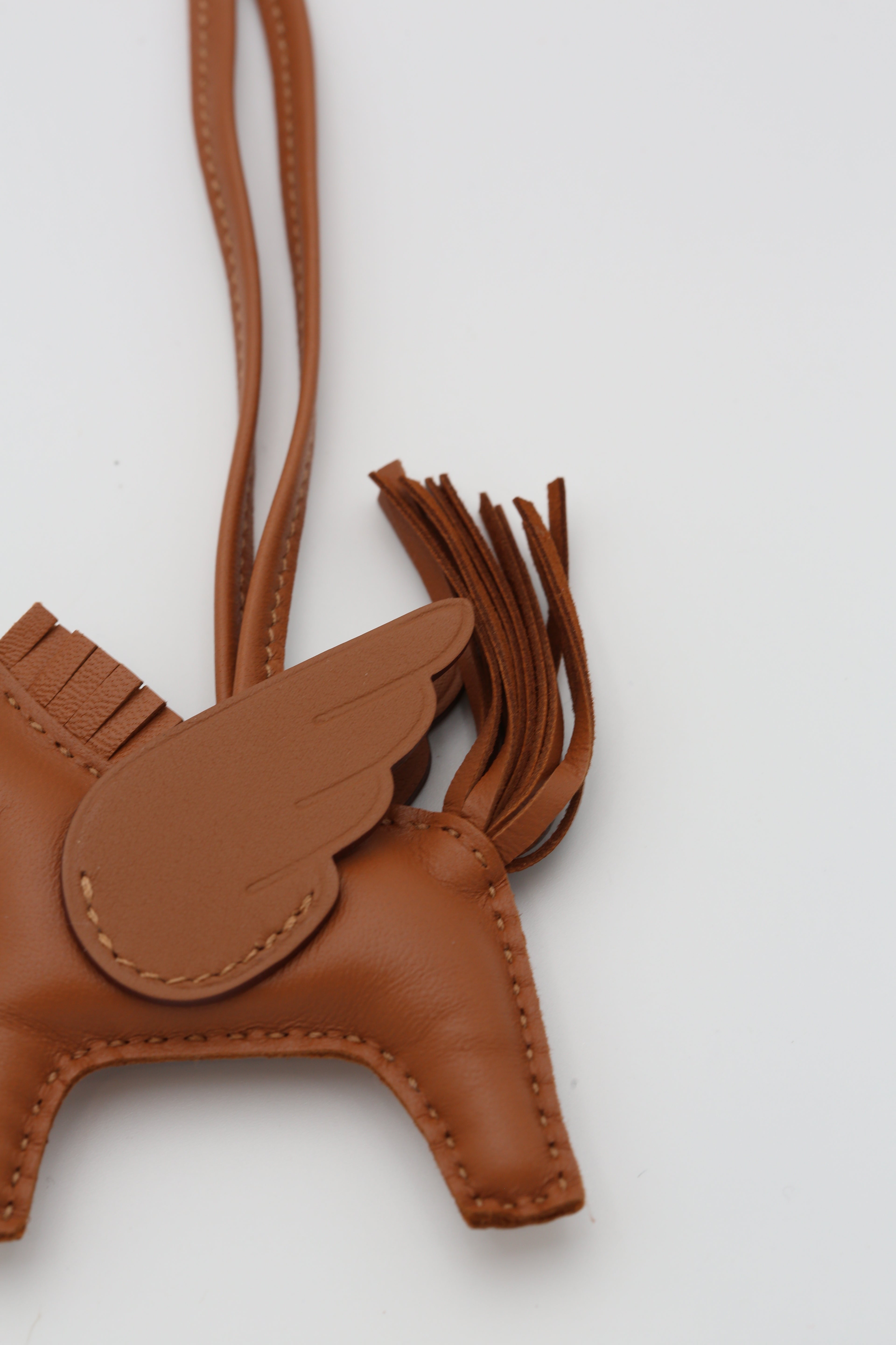 HERMÈS RODEO PEGASE PM CHARM GOLD