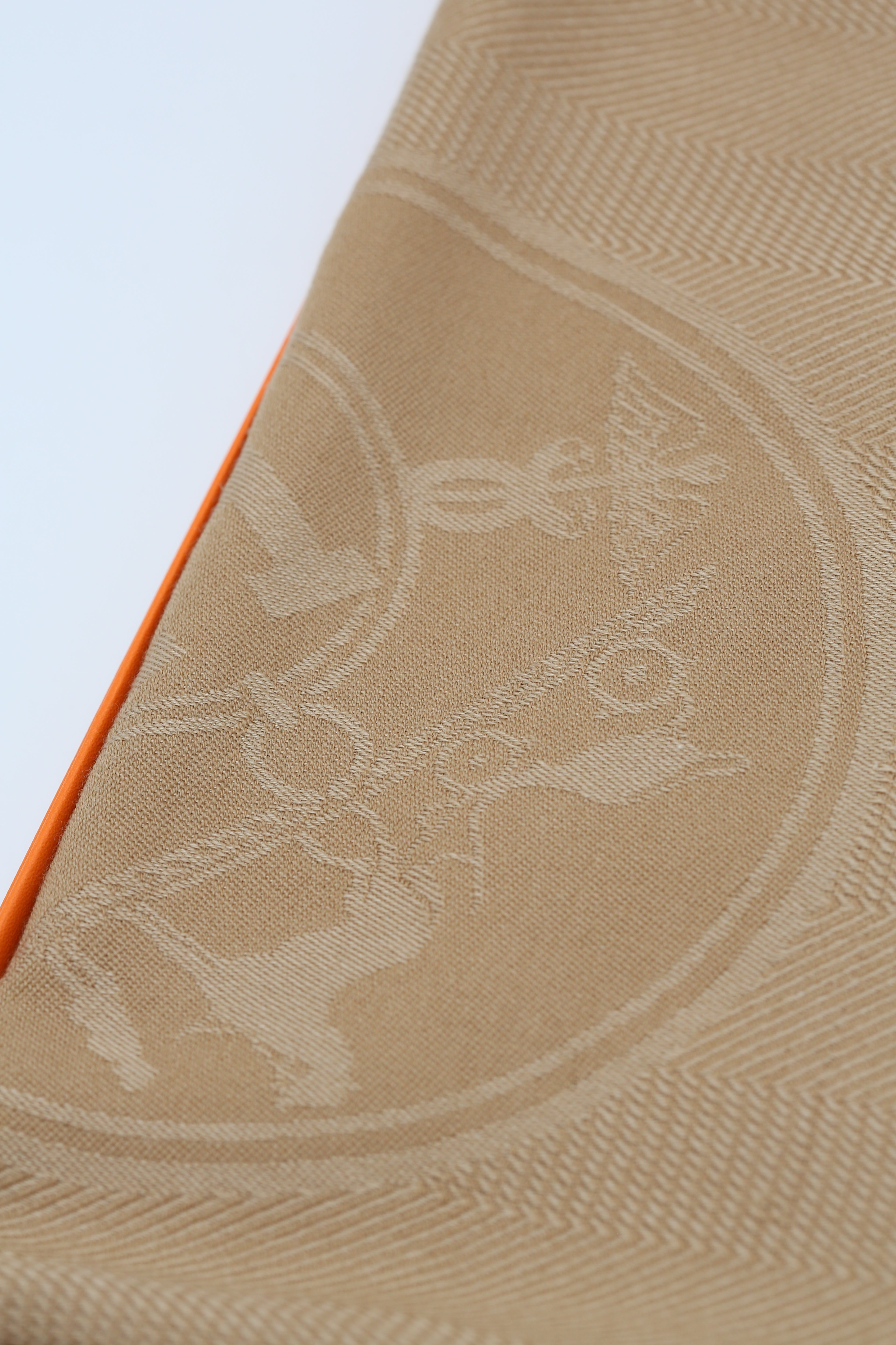 HERMÈS SCARF 70X70 ETOLE NEW LIBRIS CONFETTIS D'EX-LIBRIS CT/KRAFT