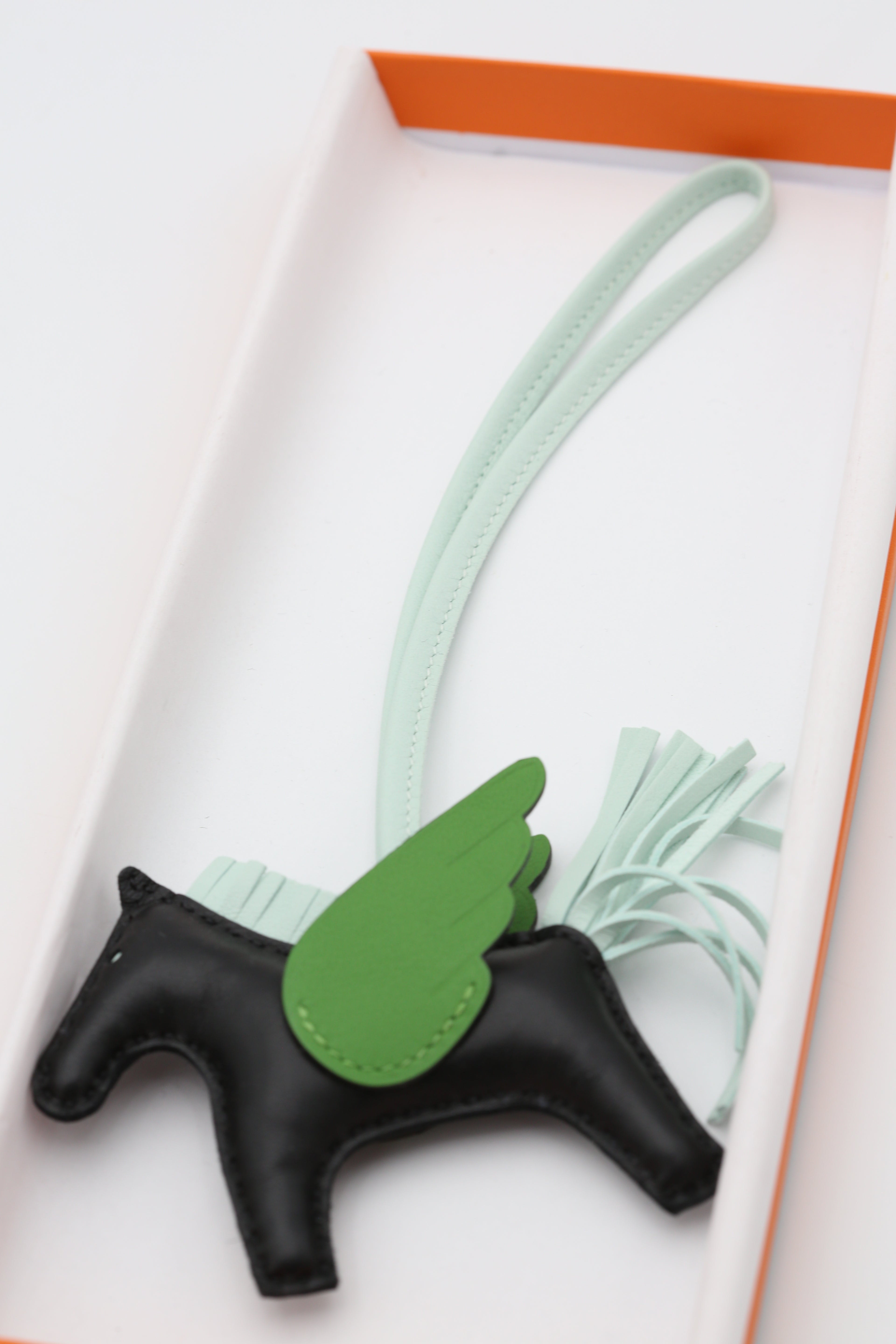 HERMÈS RODEO PEGASE PM CHARM BLACK/VERT