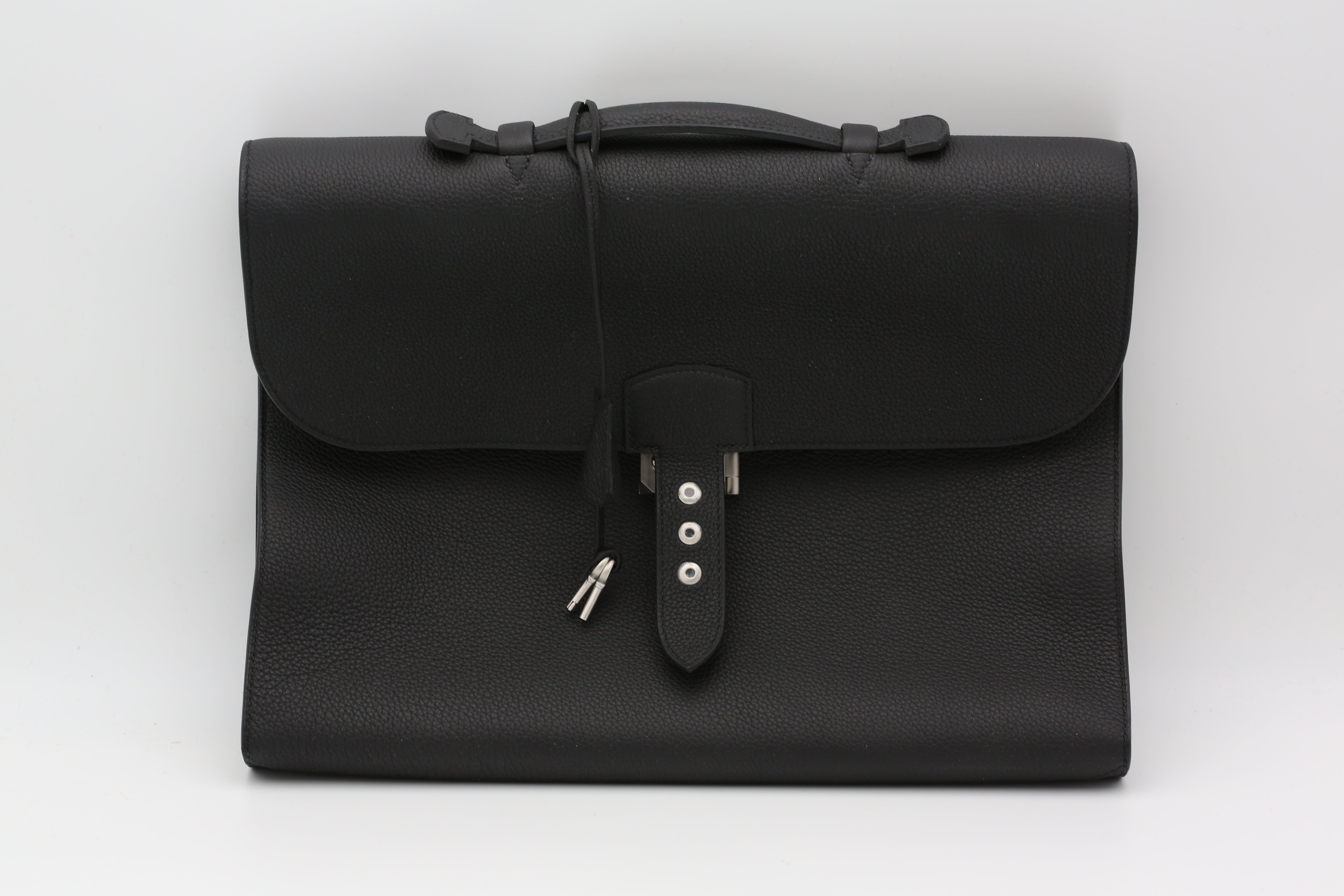 HERMÈS SAC A DEPECHES NOIR B STAMP