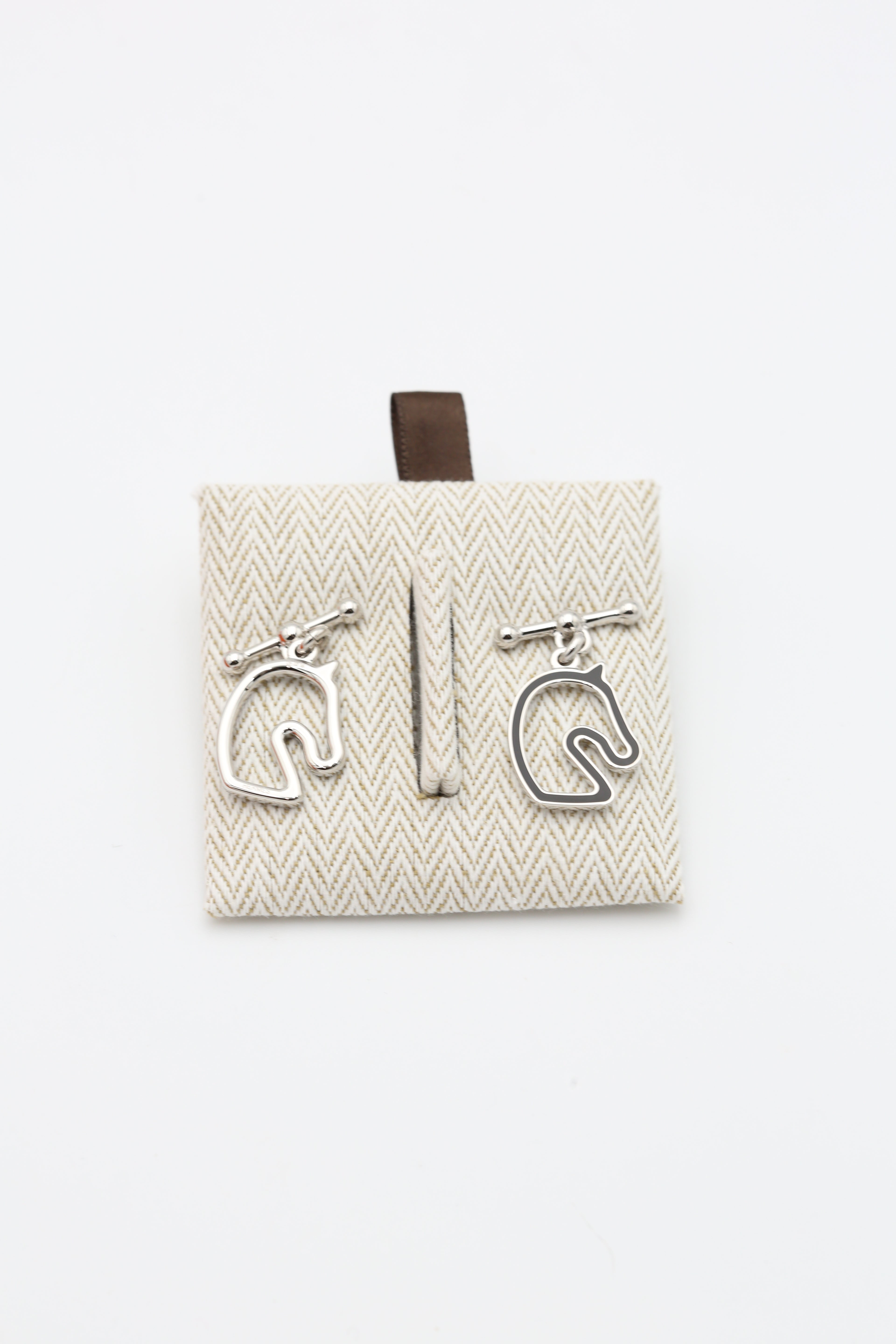HERMÈS HORSE EARRINGS SILVER