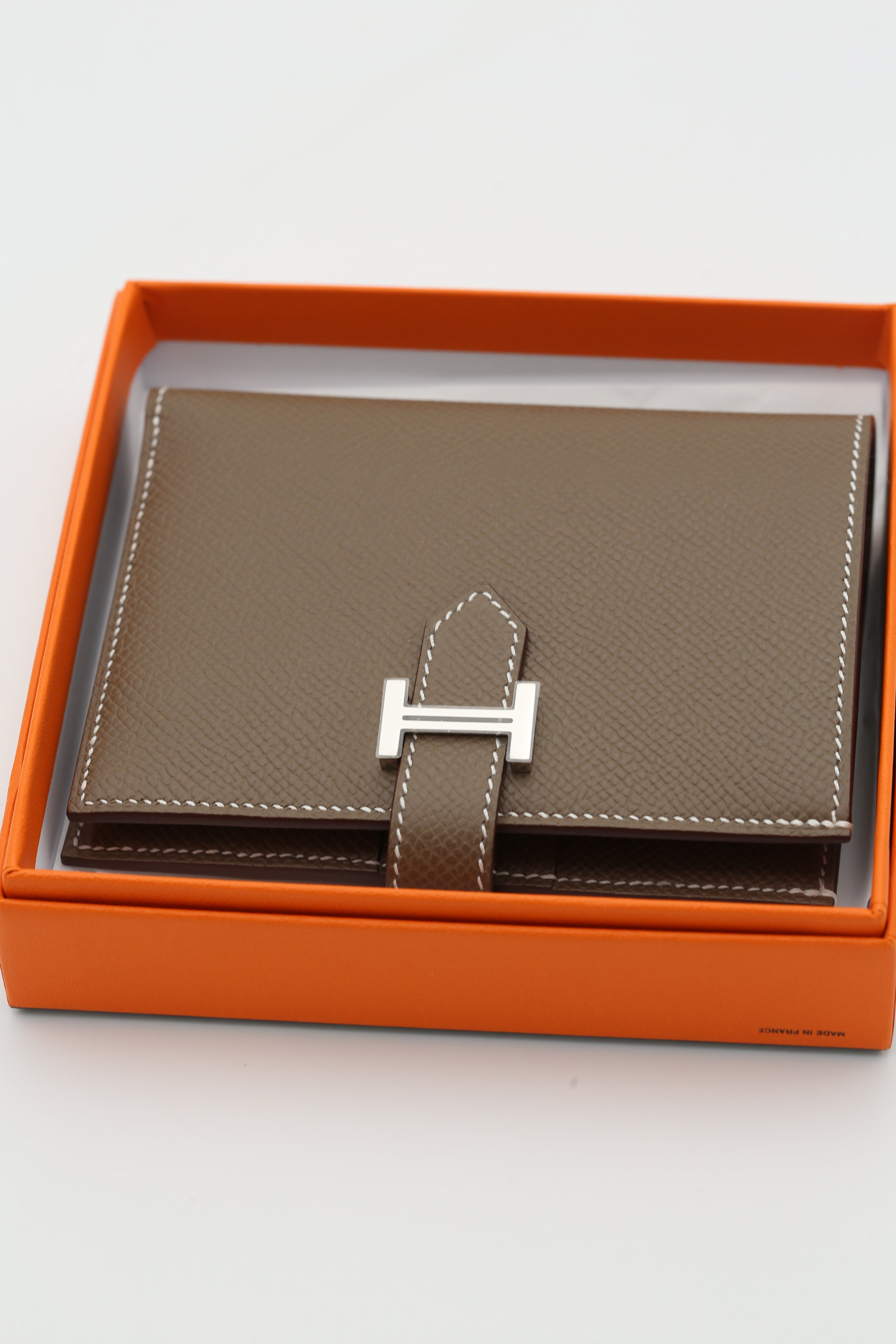HERMÈS BEARN COMPACT WALLET ETOUPE