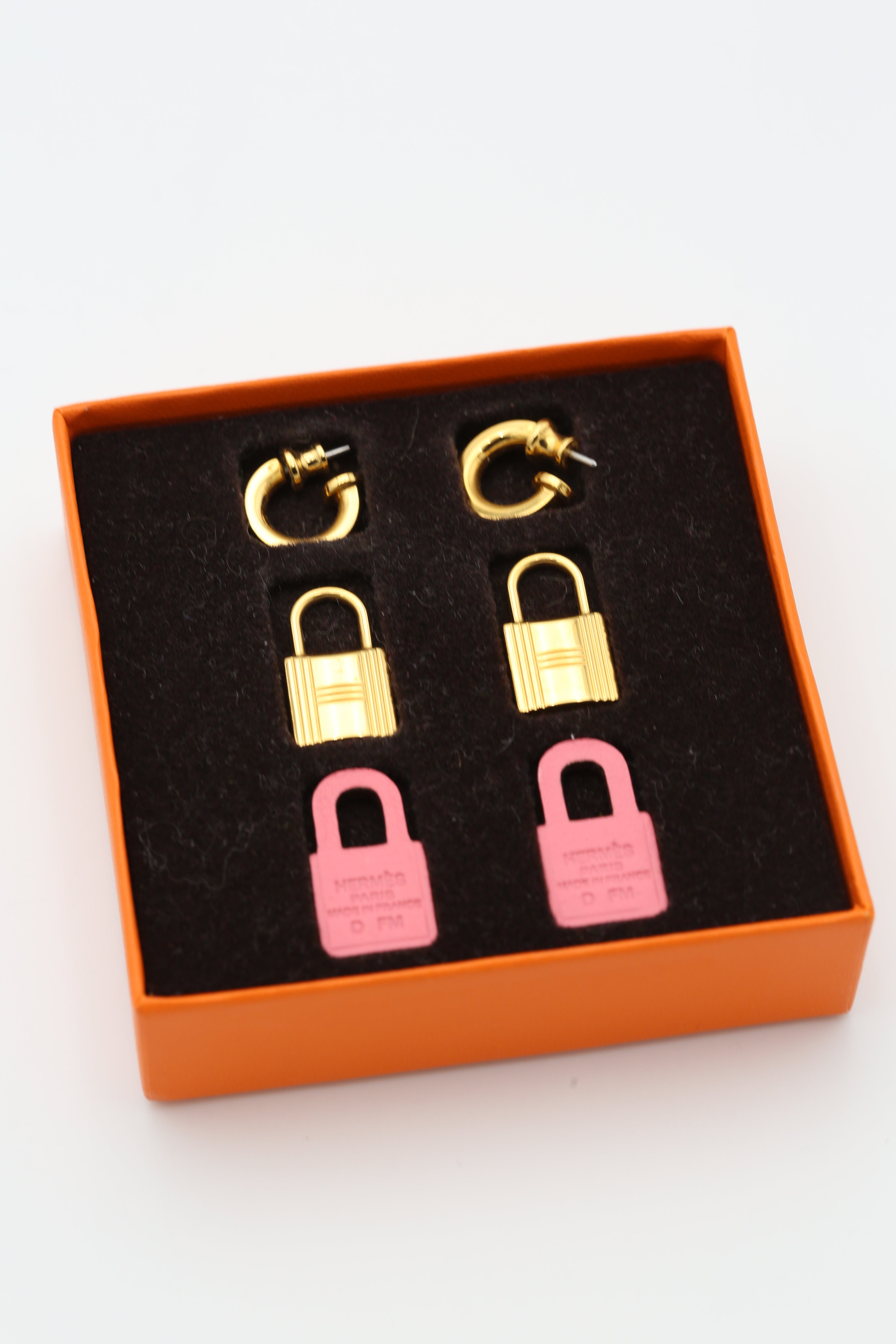 HERMÈS EARRINGS SET GOLD/ROSE