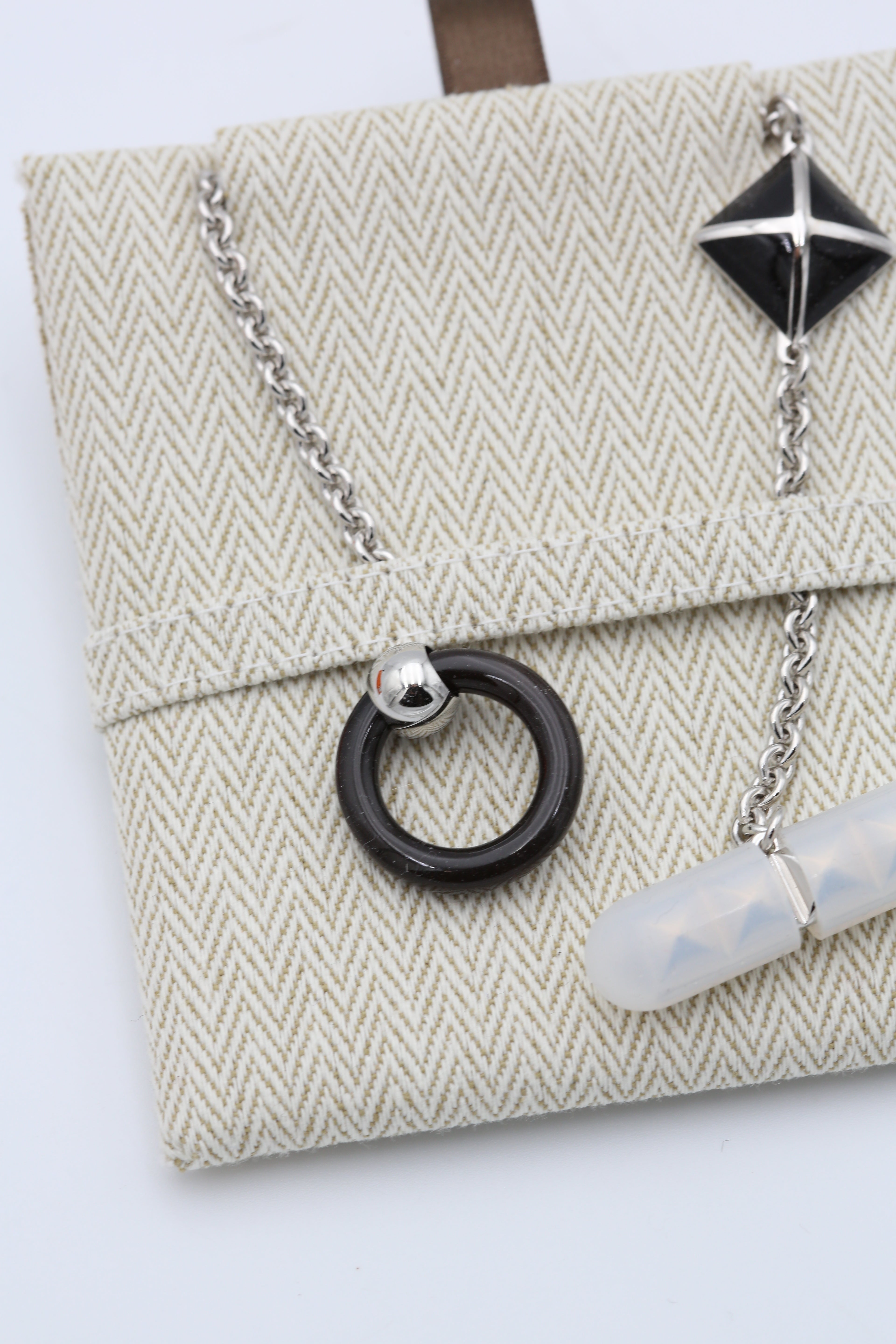 HERMÈS BLACK/SILVER HORN NECKLACE