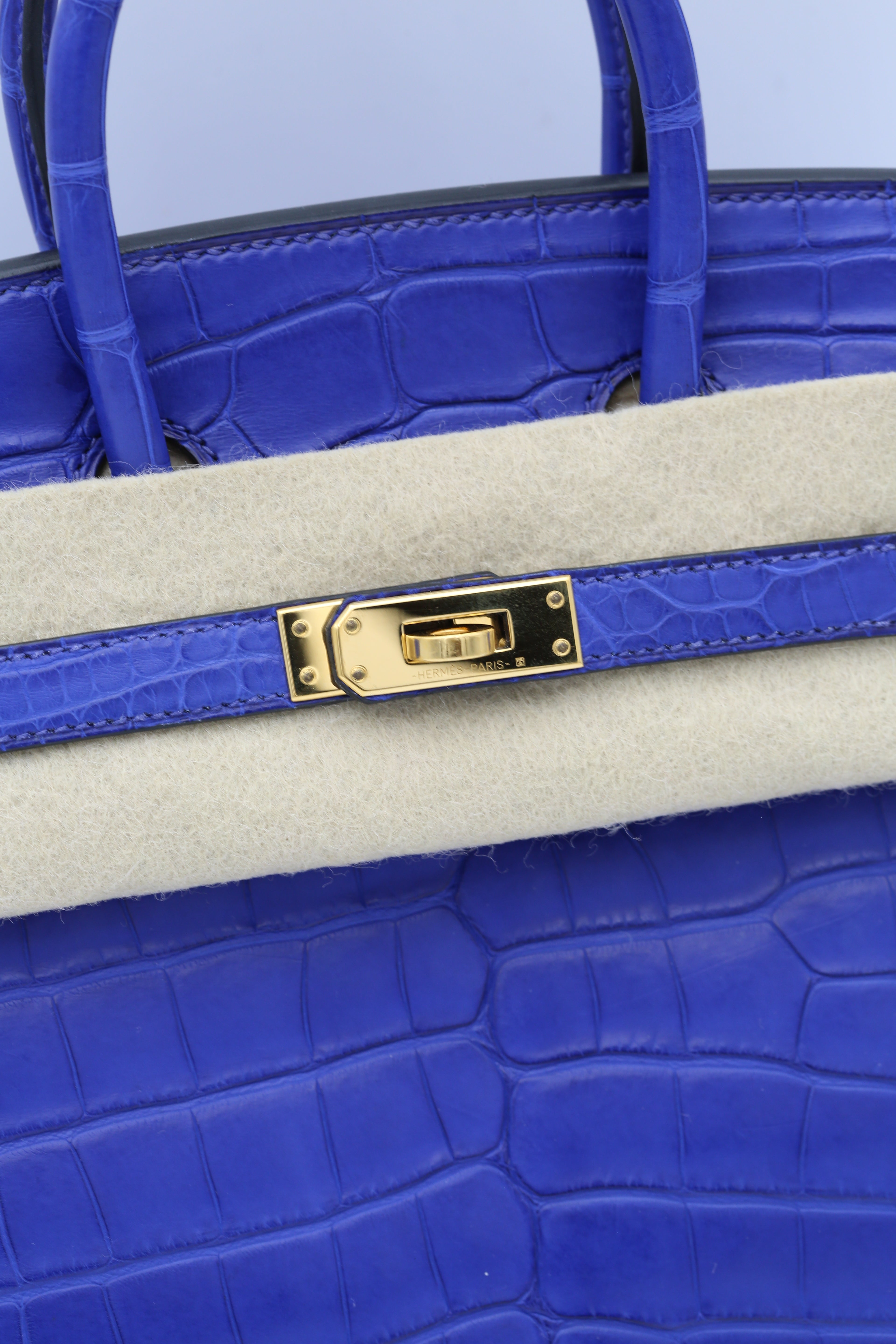 HERMÈS BIRKIN25 BLUE SAPPHIRE MATTE ALLIGATOR GOLD HARDWARE A STAMP