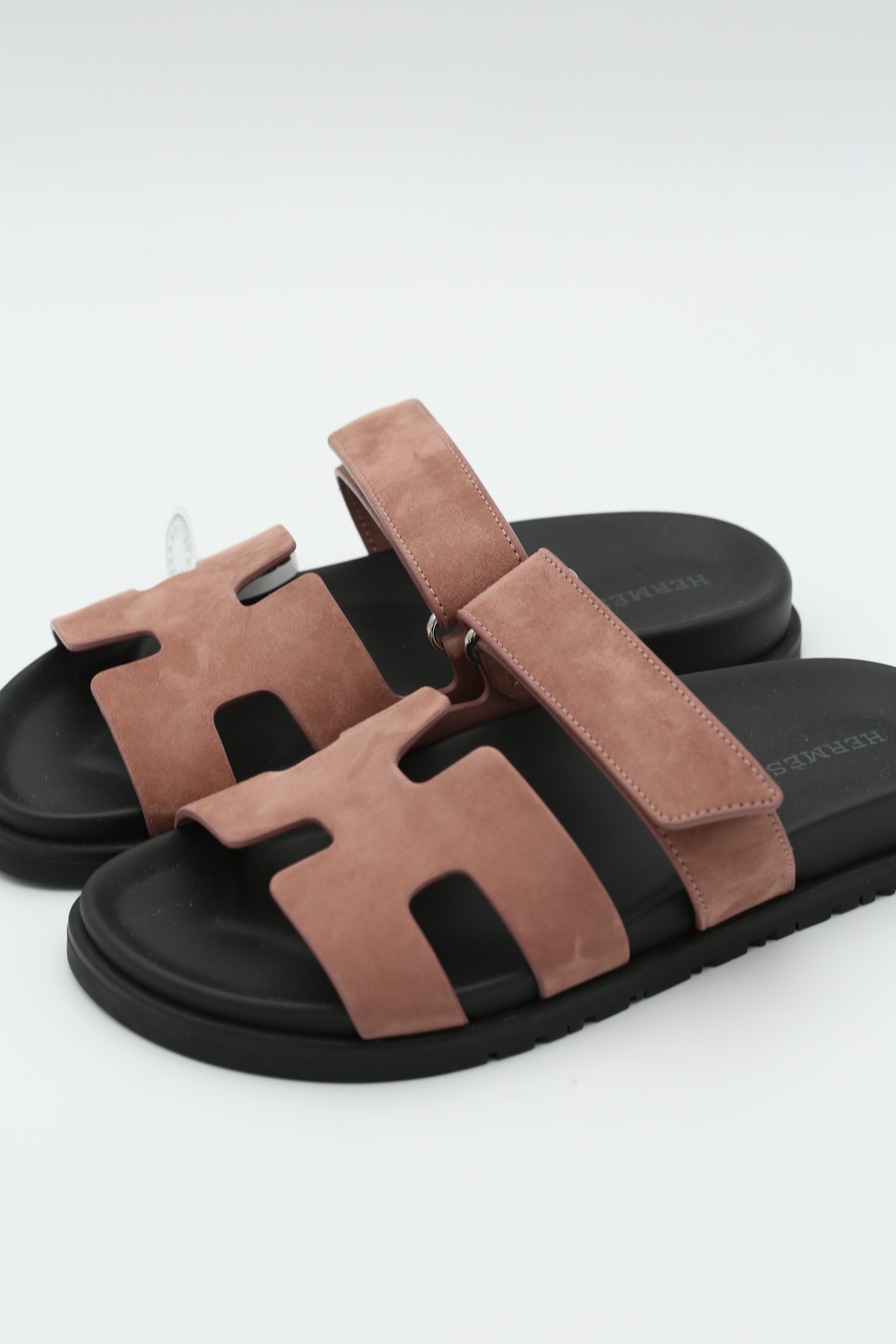 HERMÈS CHYPRE SANDAL PINK 36.5