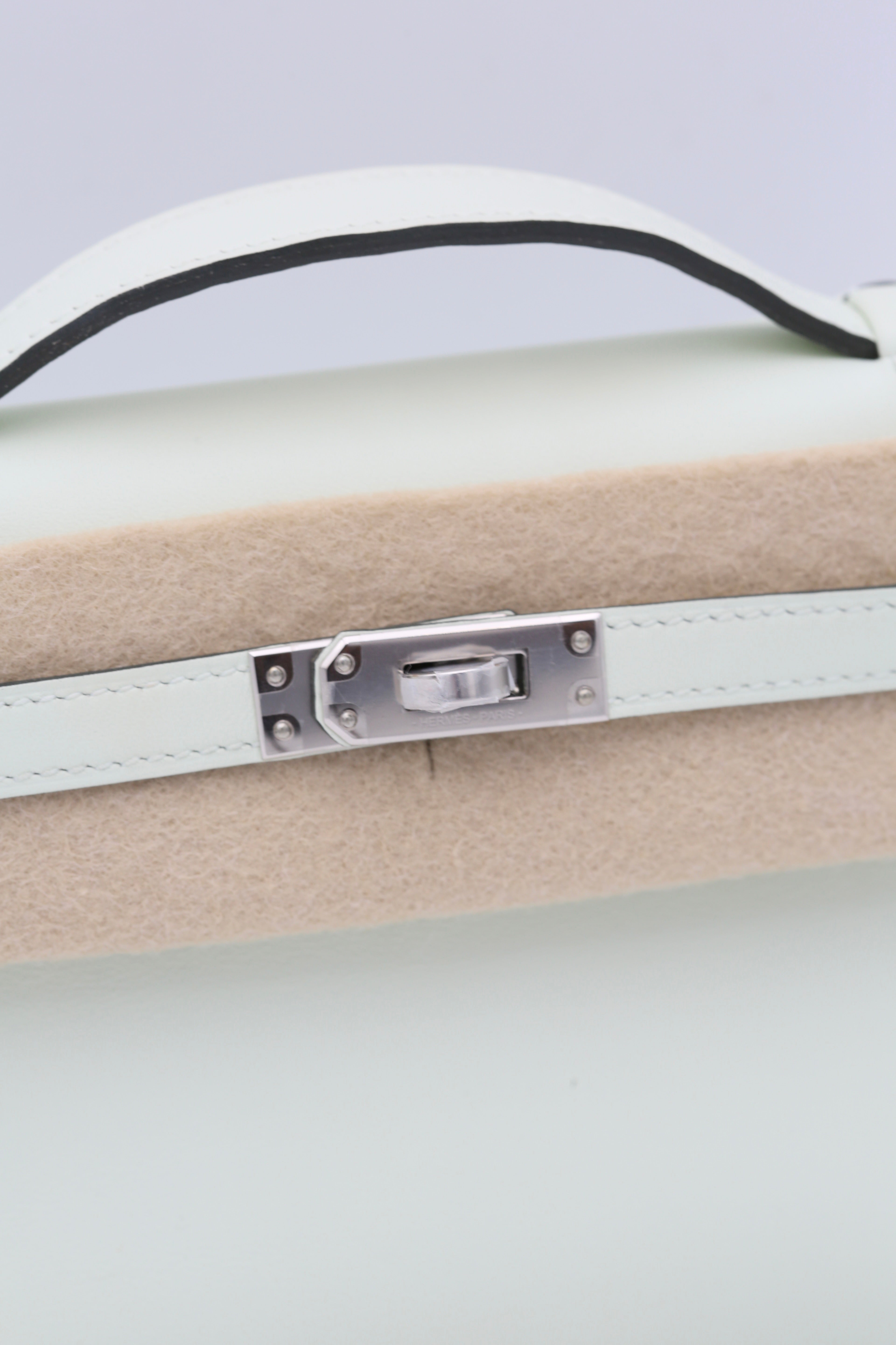 HERMÈS KELLY POCHETTE VERT FIZZ SWIFT B STAMP