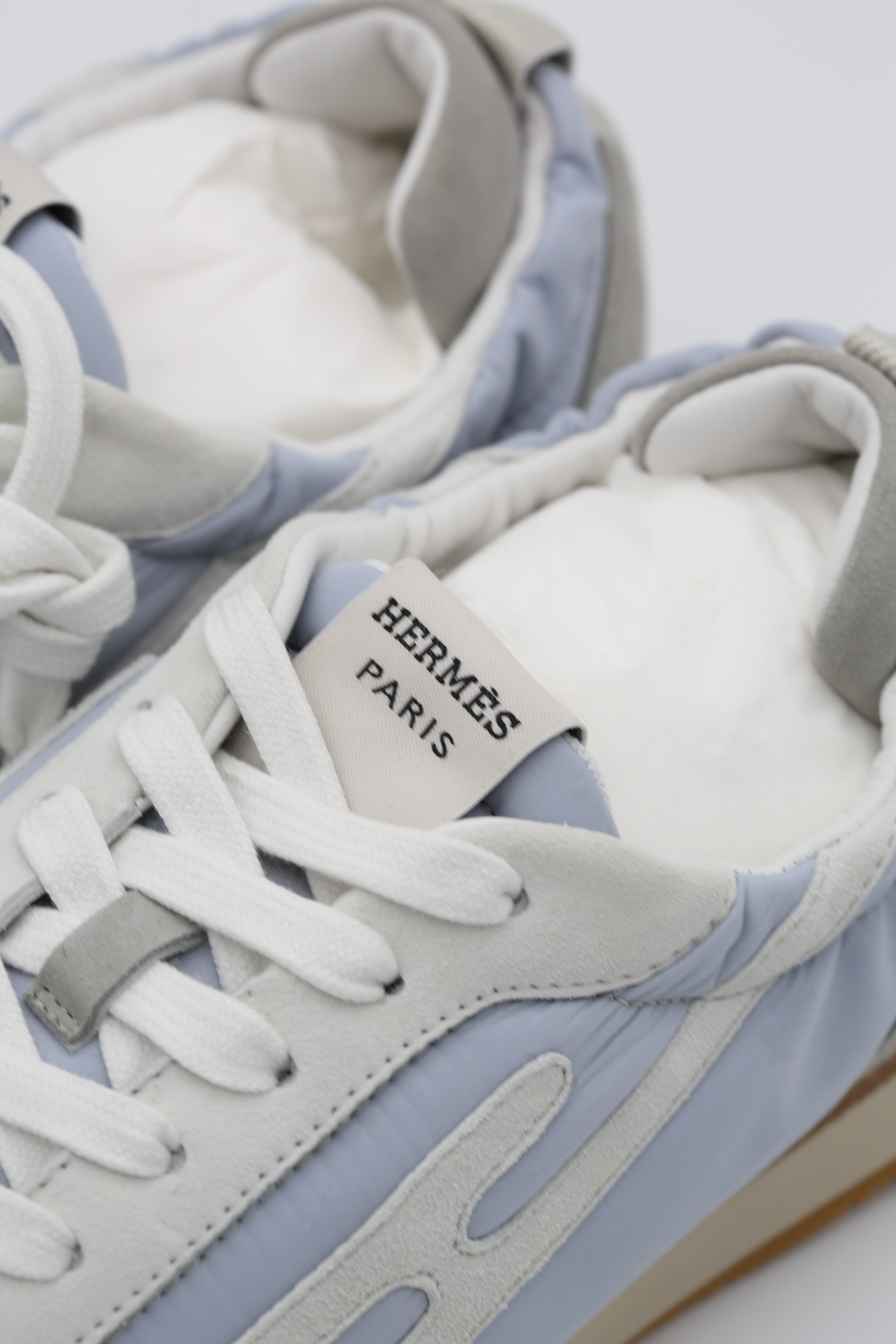 HERMÈS JET SNEAKER GRIS ARCTIQUE/ BLANC SIZE 38