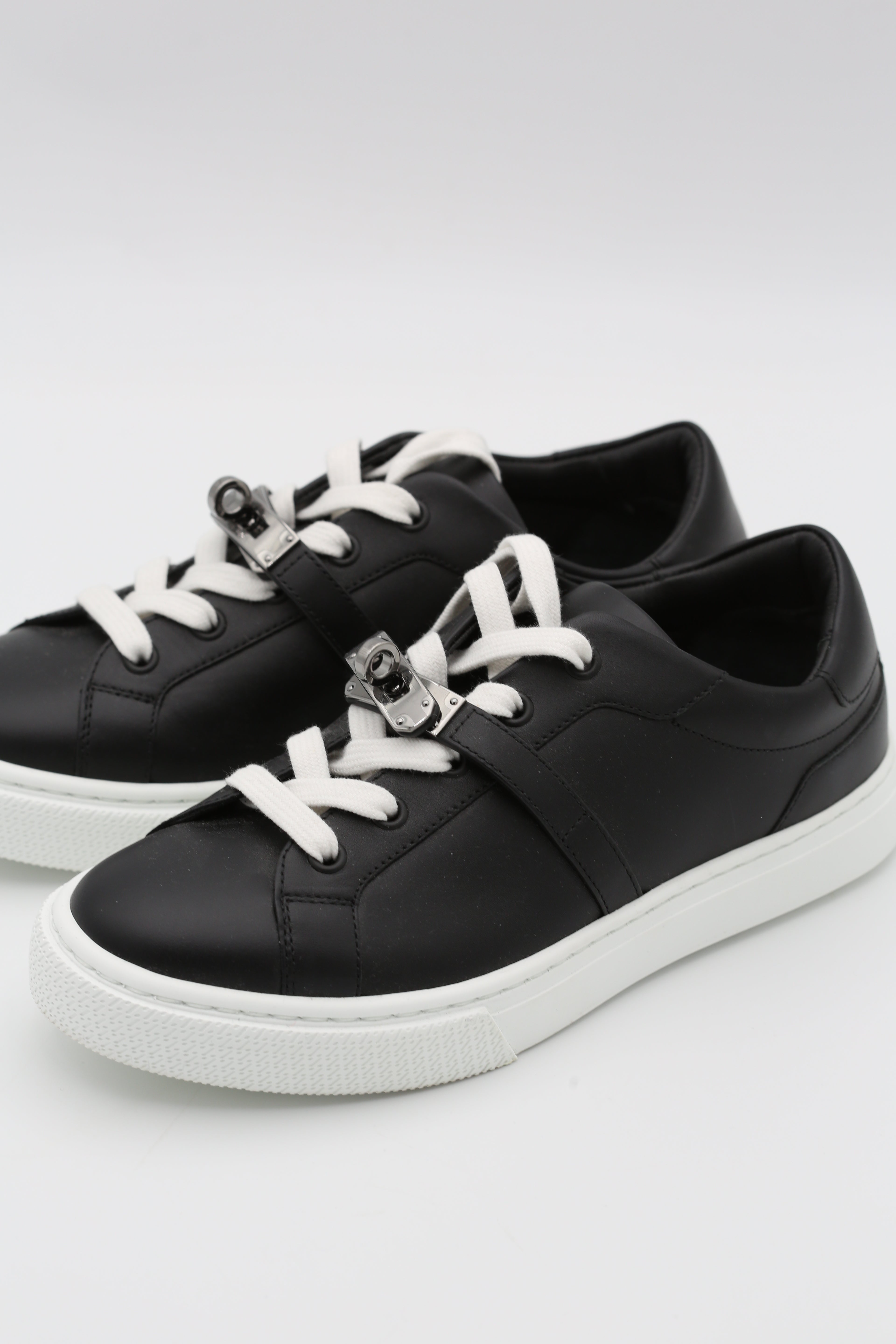 HERMÈS DAY SNEAKER BLACK SIZE 36