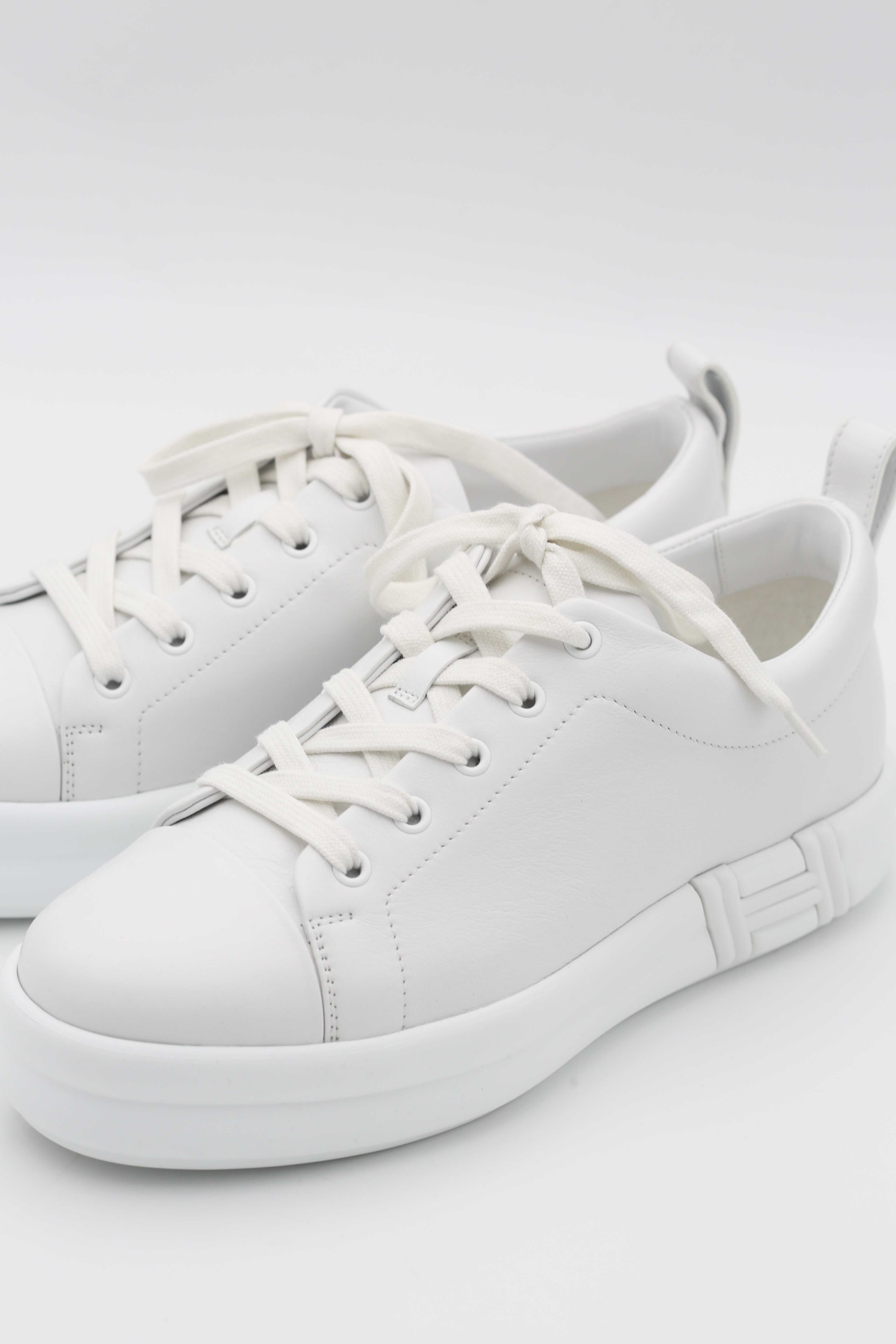 HERMÈS SNEAKER WHITE SIZE 38.5