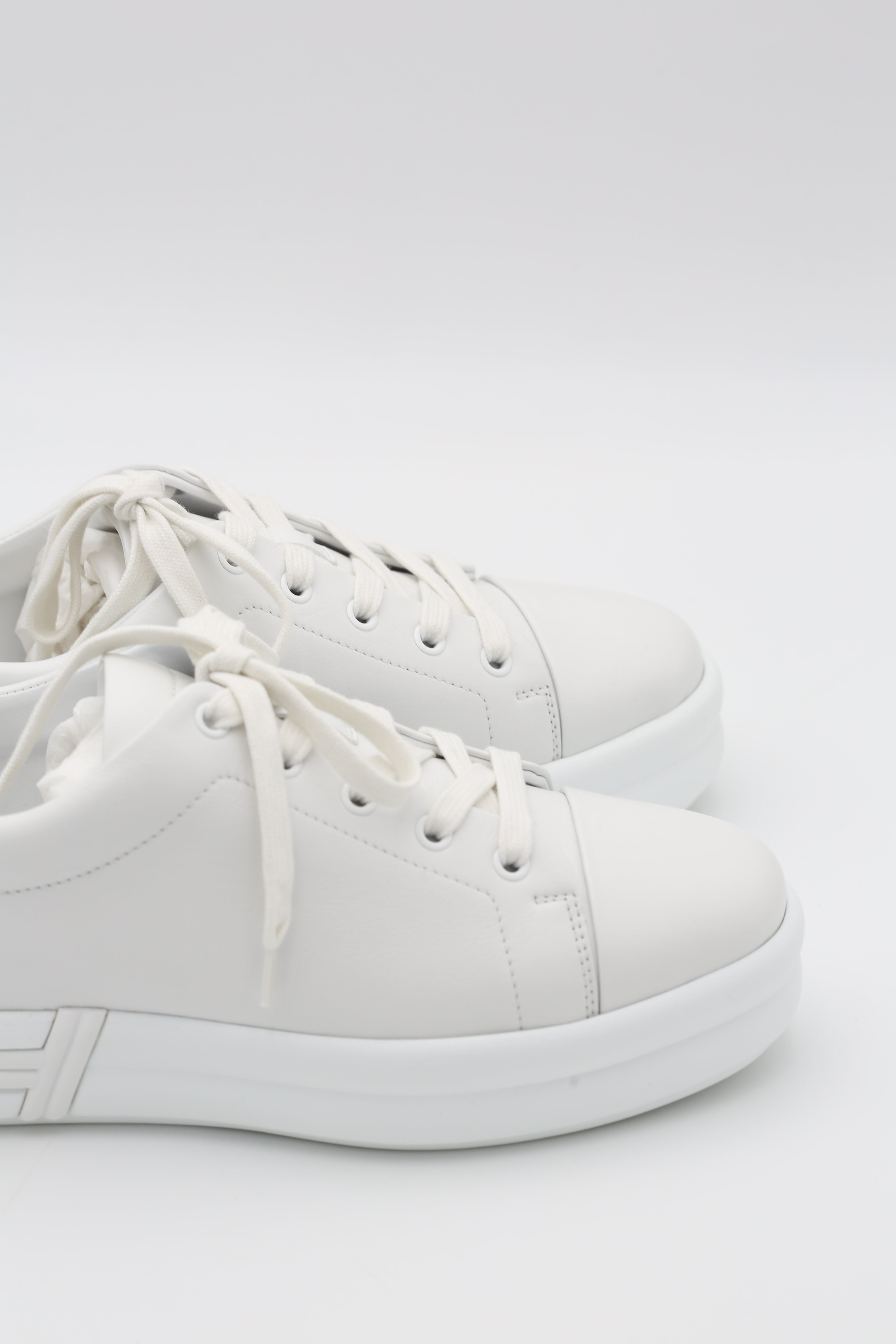 HERMÈS SNEAKER WHITE SIZE 38.5