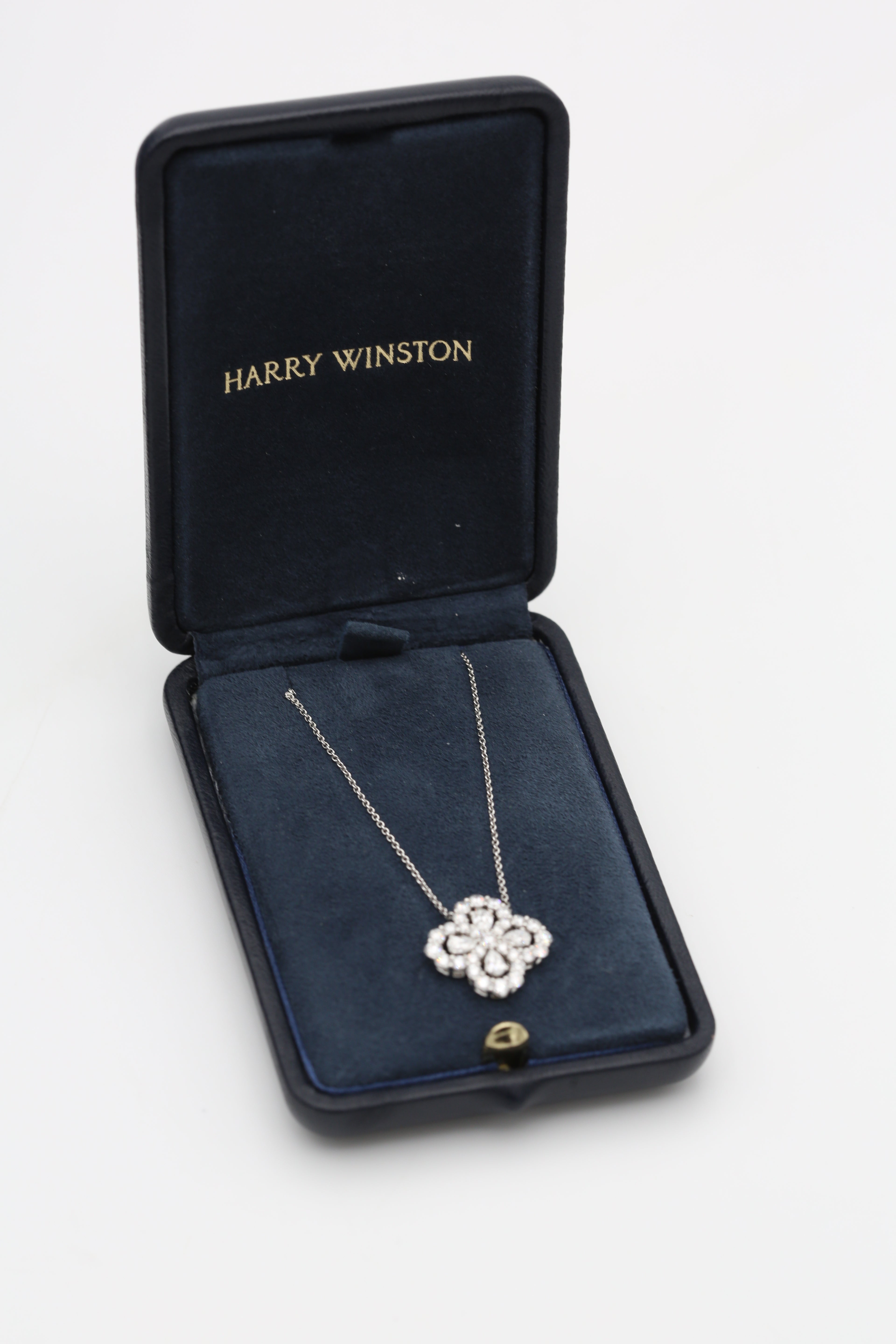 HARRY WINSTON DIAMOND LOOP FULL MOTIF PENDANT 2026