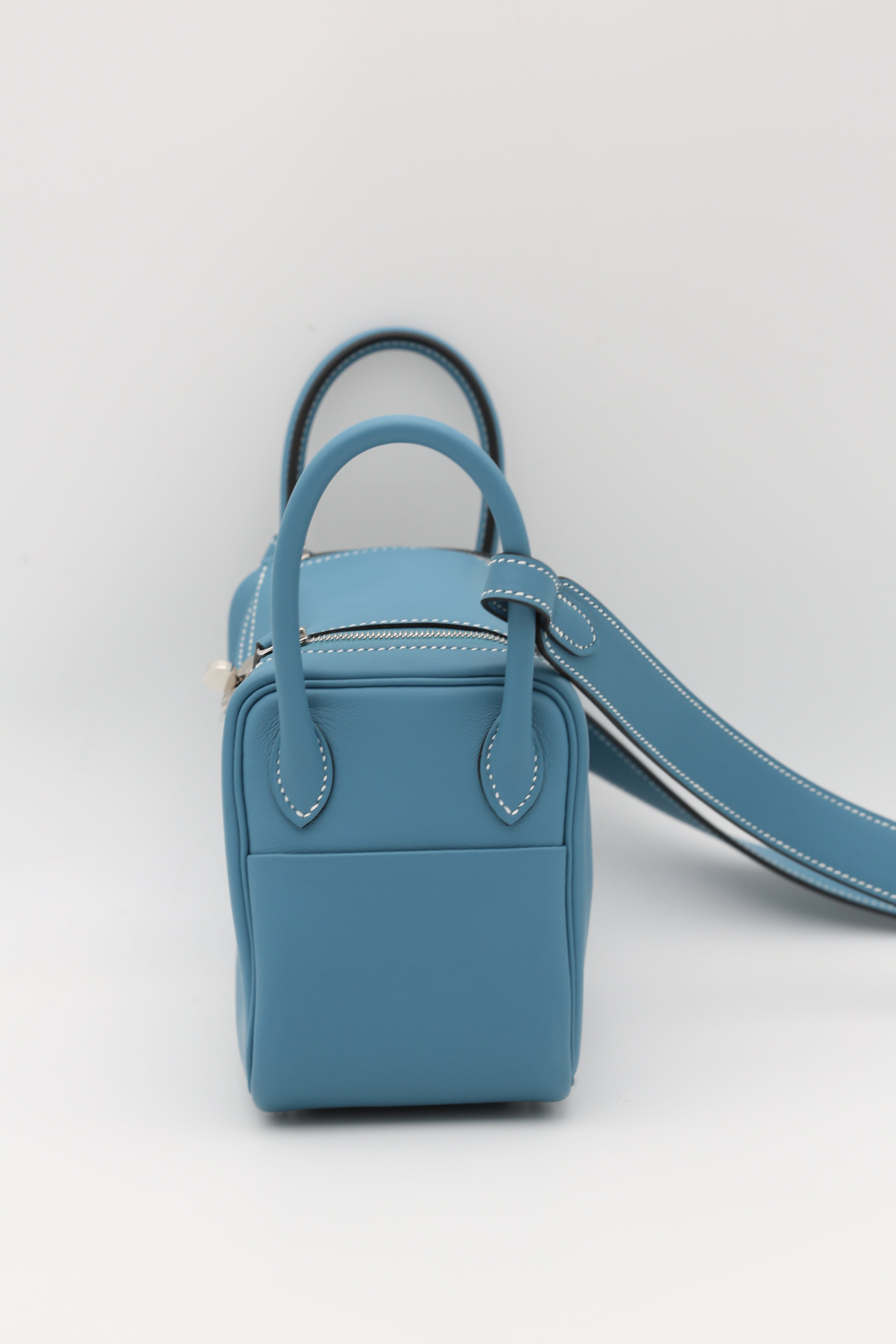 HERMÈS MINI LINDY BLEU JEAN SWIFT SILVER HARDWARE K STAMP