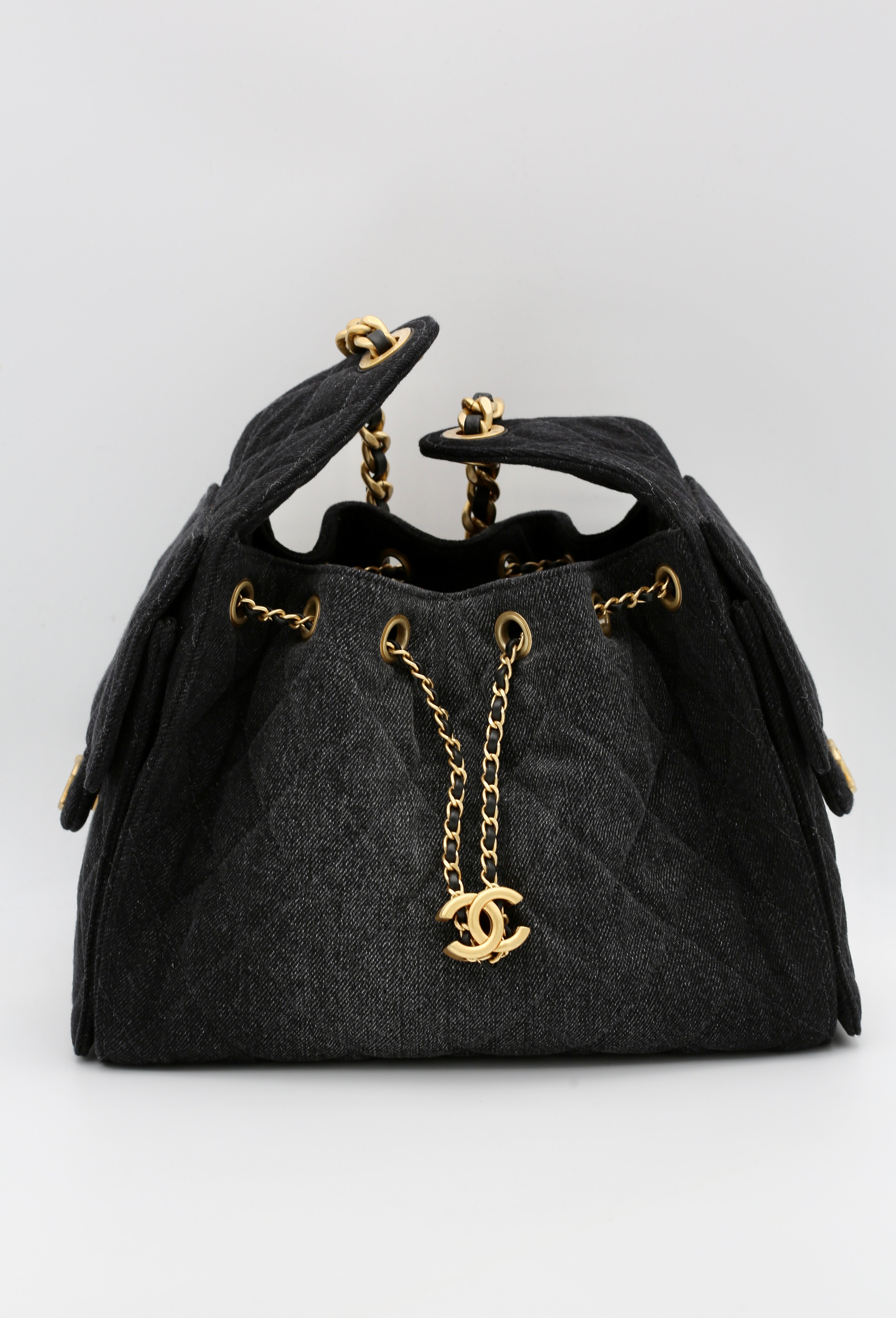 CHANEL HOBO BAG SMALL WASHED DEMIN & GOLD METAL BLUE 2025