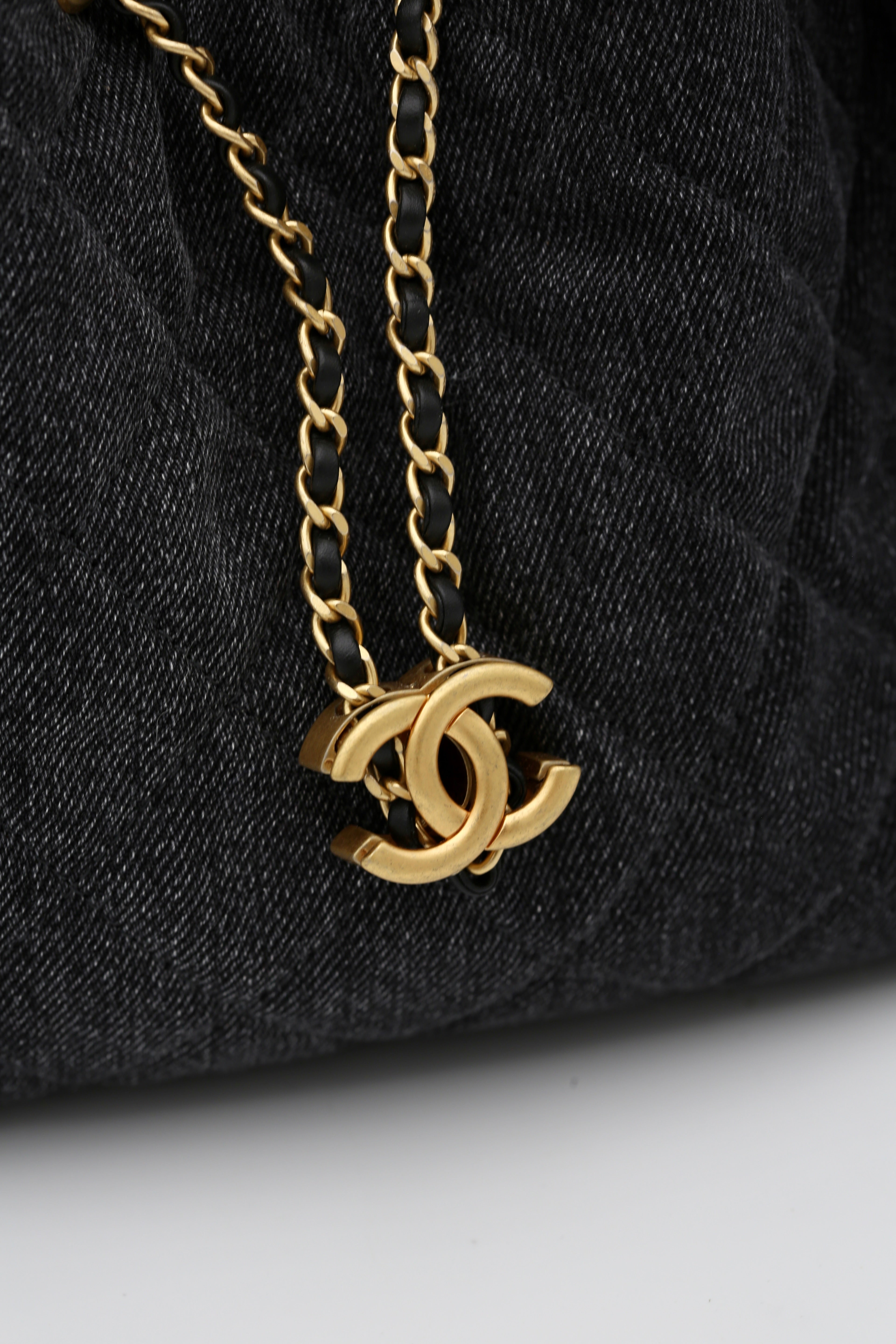CHANEL HOBO BAG SMALL WASHED DEMIN & GOLD METAL BLUE 2025