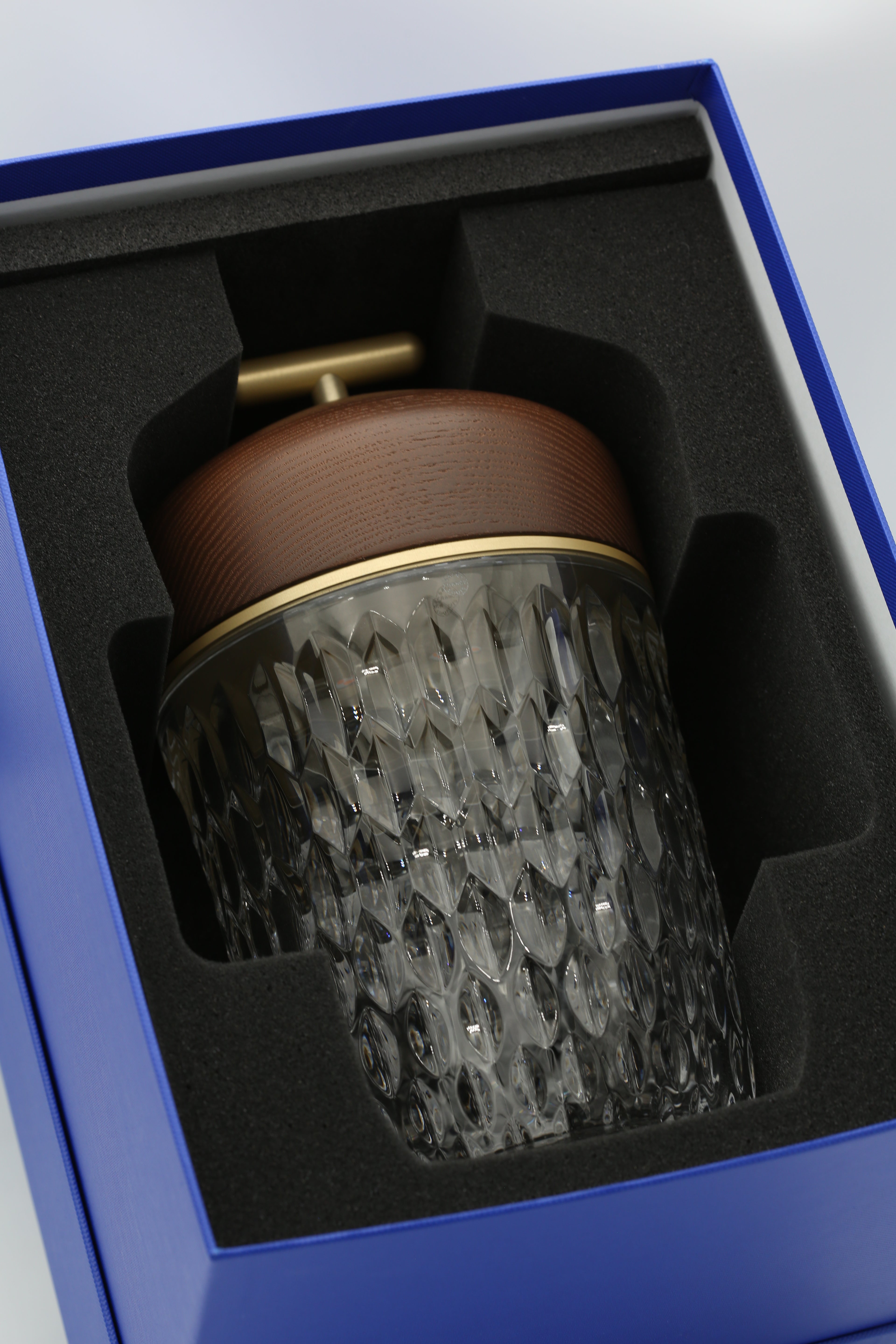 HERMÈS ST LOUIS DARK WOOD GOLD-FINISH PORTABLE LAMP
