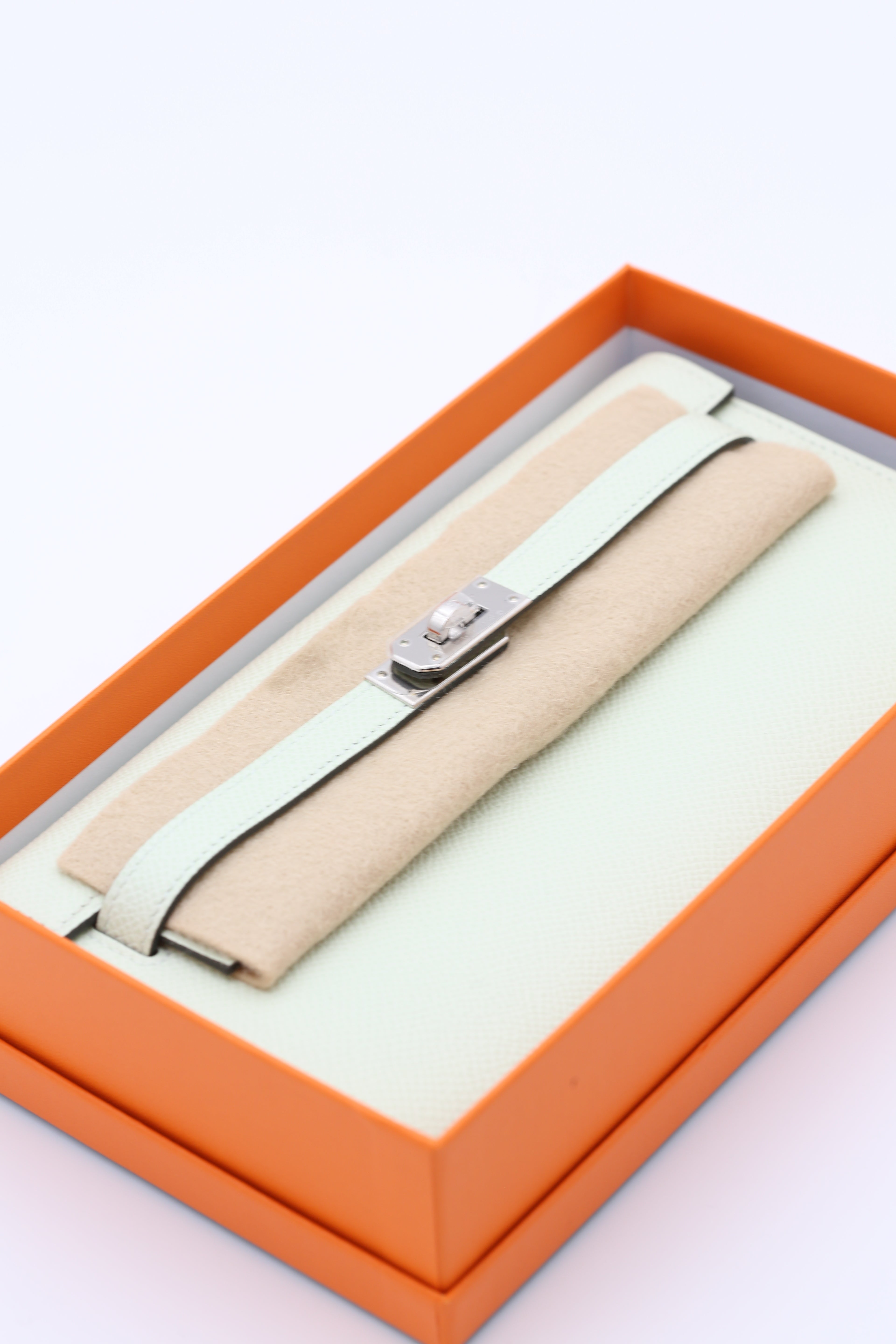 HERMÈS KELLY TO GO WALLET VERT FIZZ EPSOM SILVER HARDWARE B STAMP