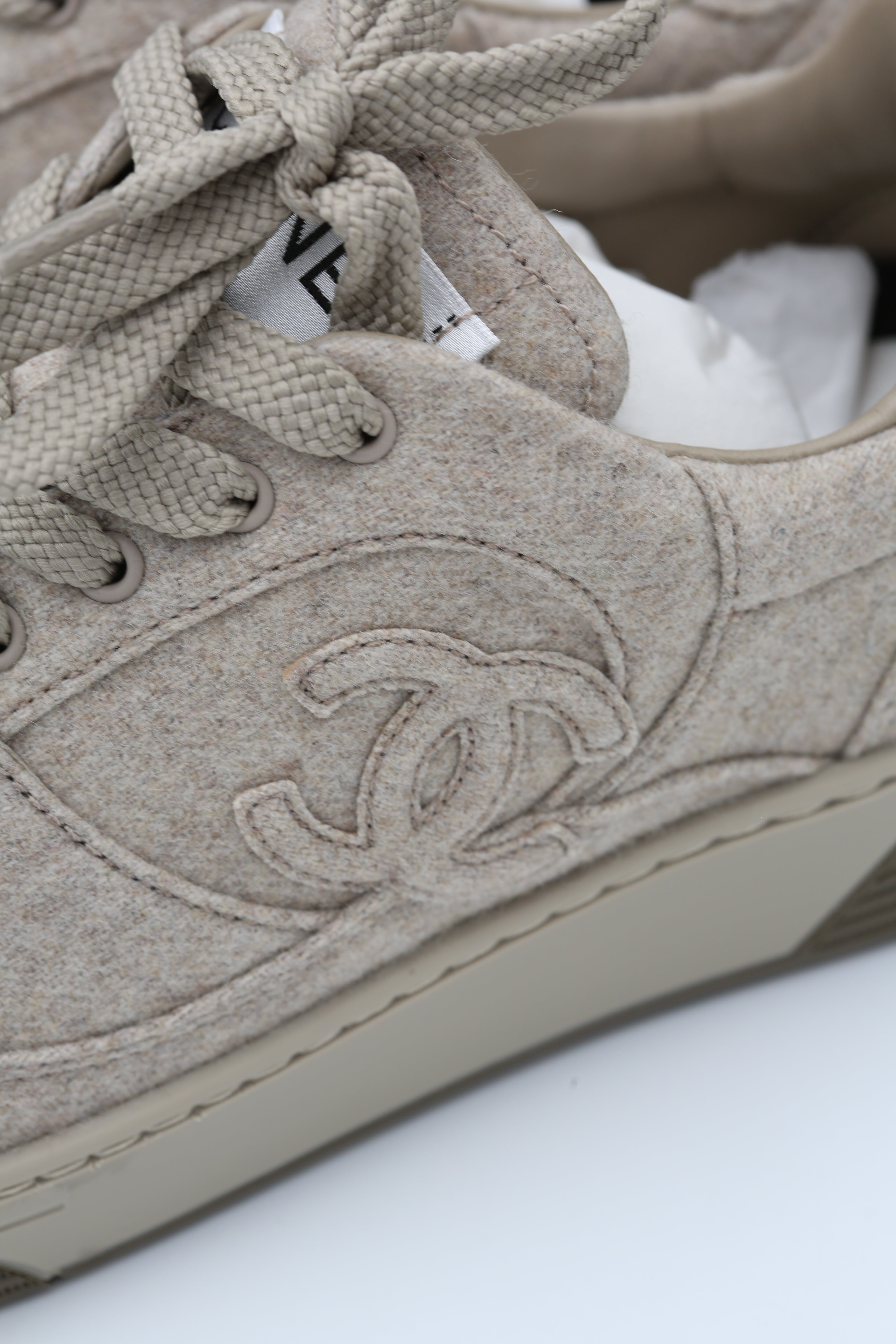 CHANEL 24B SNEAKERS BEIGE SIZE 36