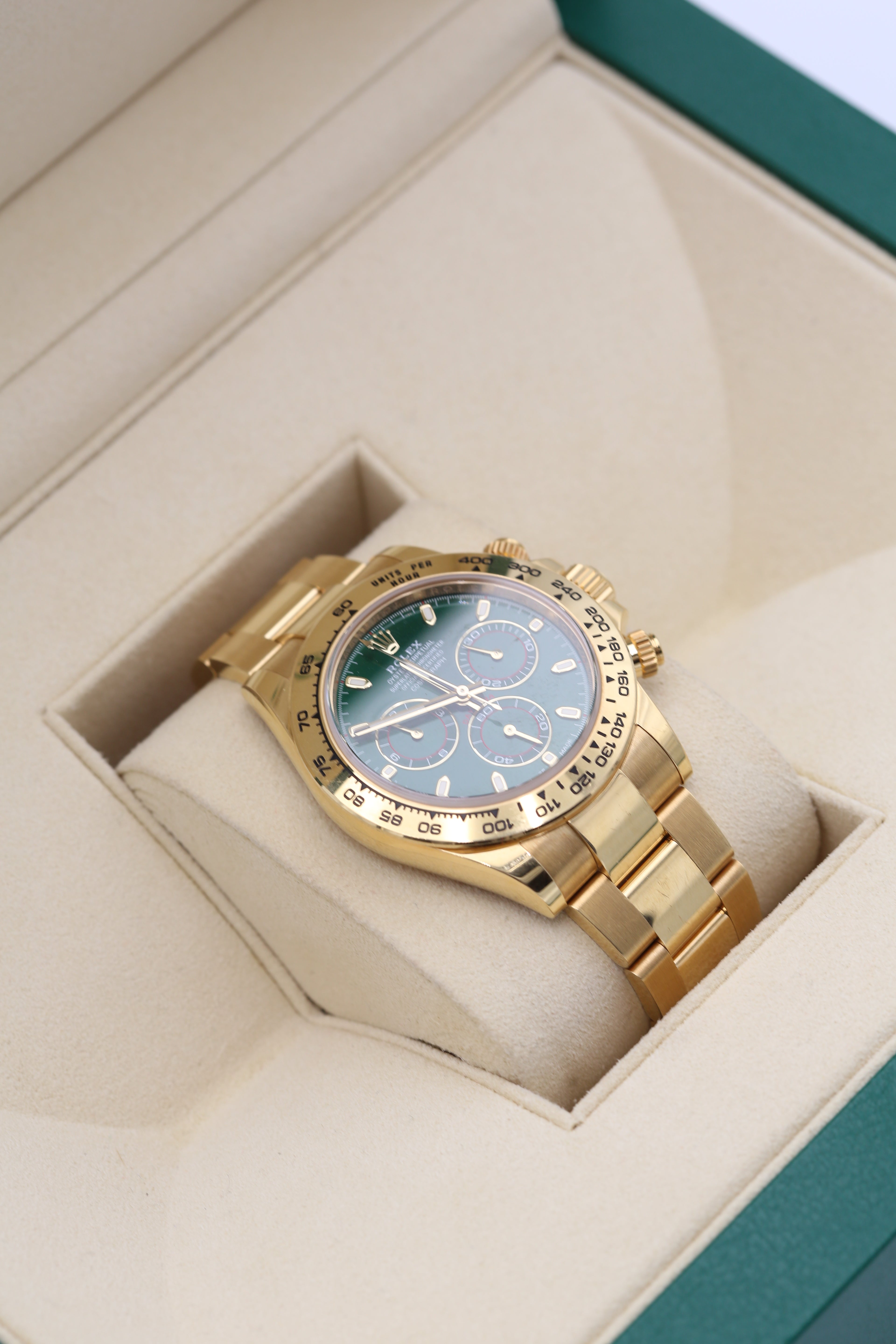 ROLEX COSMOGRAPH DAYTONA 40MM JOHN MAYER / GREEN DAYTONA GREEN DIAL TACHYMETER BEZEL 18K YELLOW GOLD OYSTER 2019