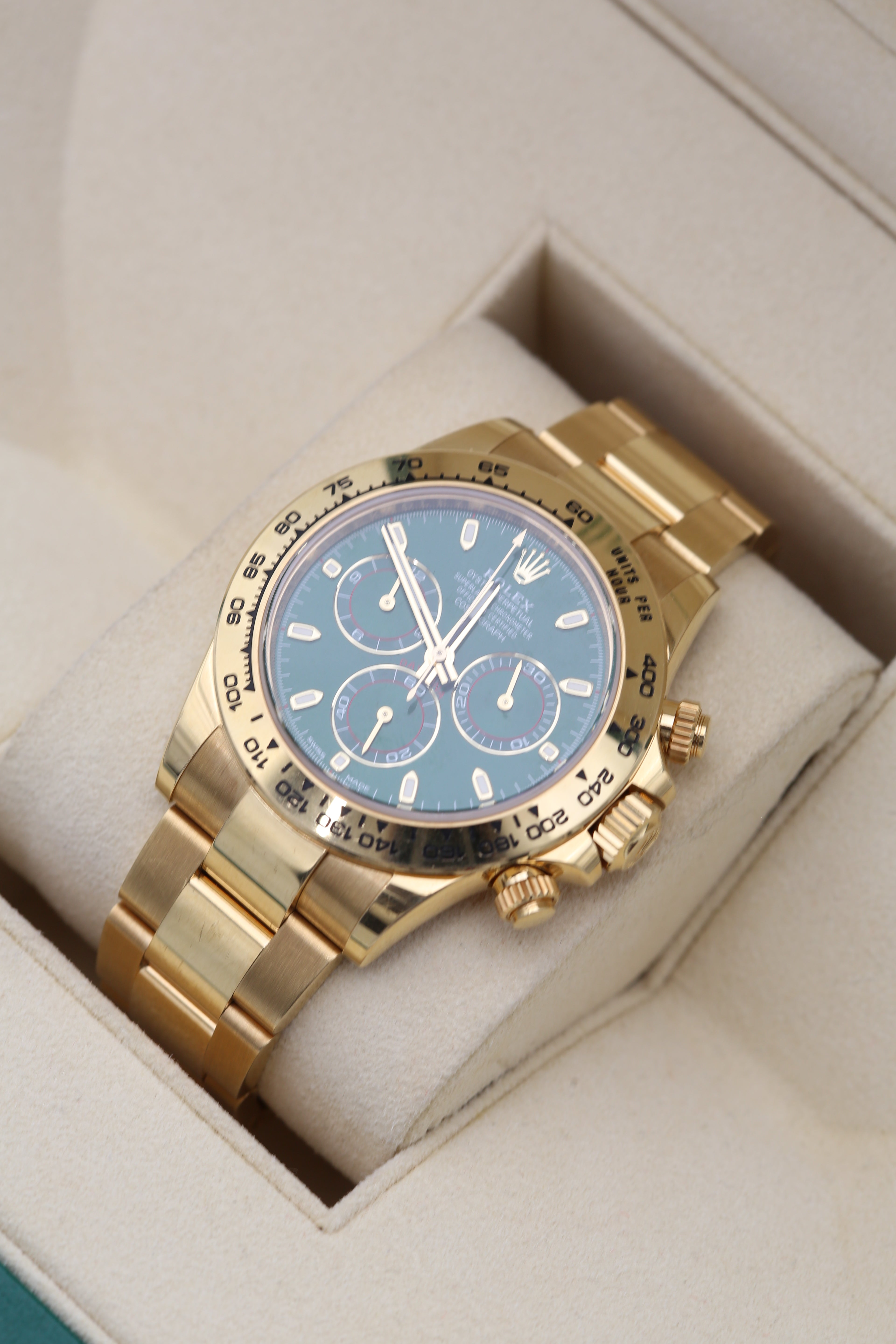 ROLEX COSMOGRAPH DAYTONA 40MM JOHN MAYER / GREEN DAYTONA GREEN DIAL TACHYMETER BEZEL 18K YELLOW GOLD OYSTER 2019