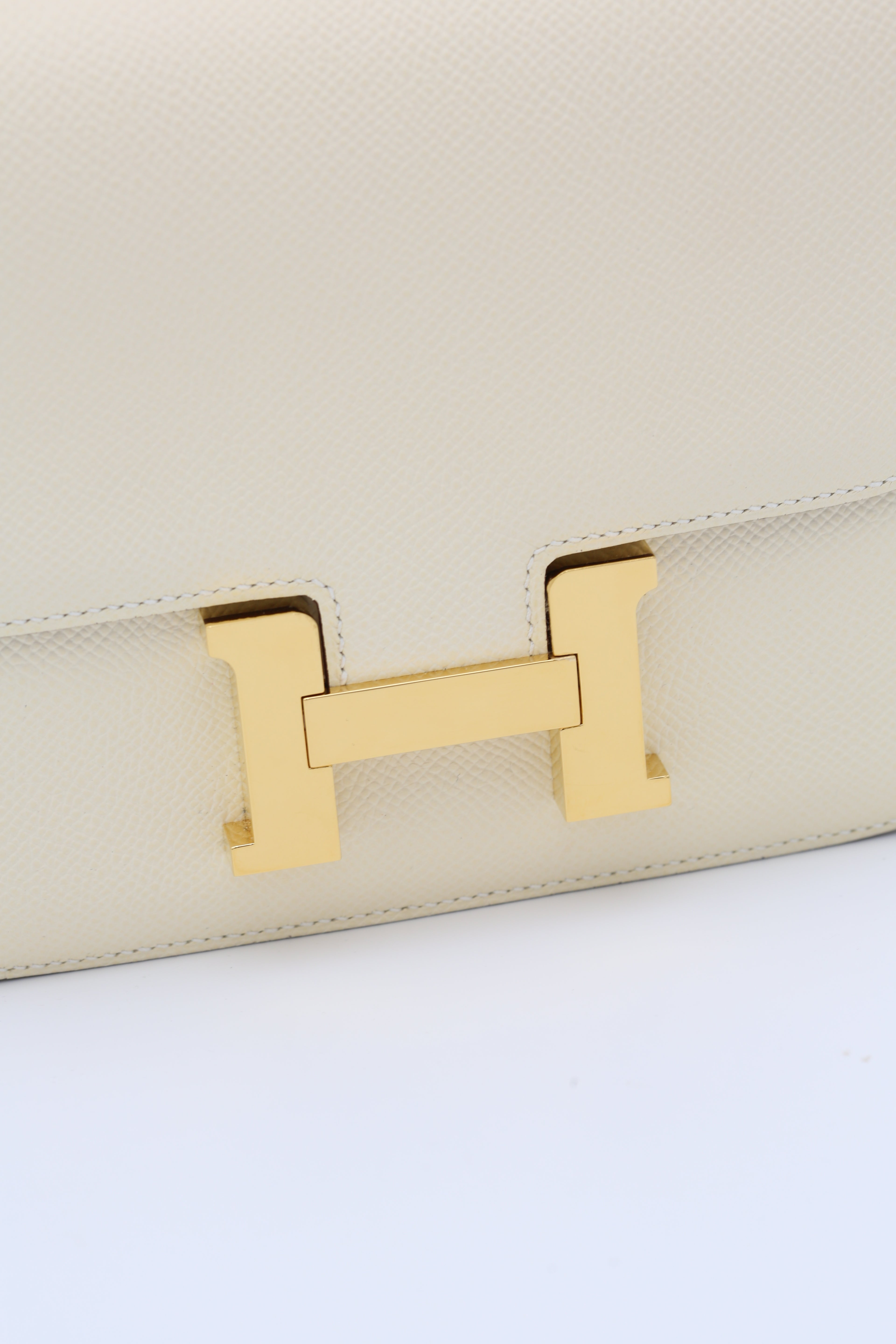 HERMÈS CONSTANCE 18 NATA EPSOM GOLD HARDWARE U STAMP