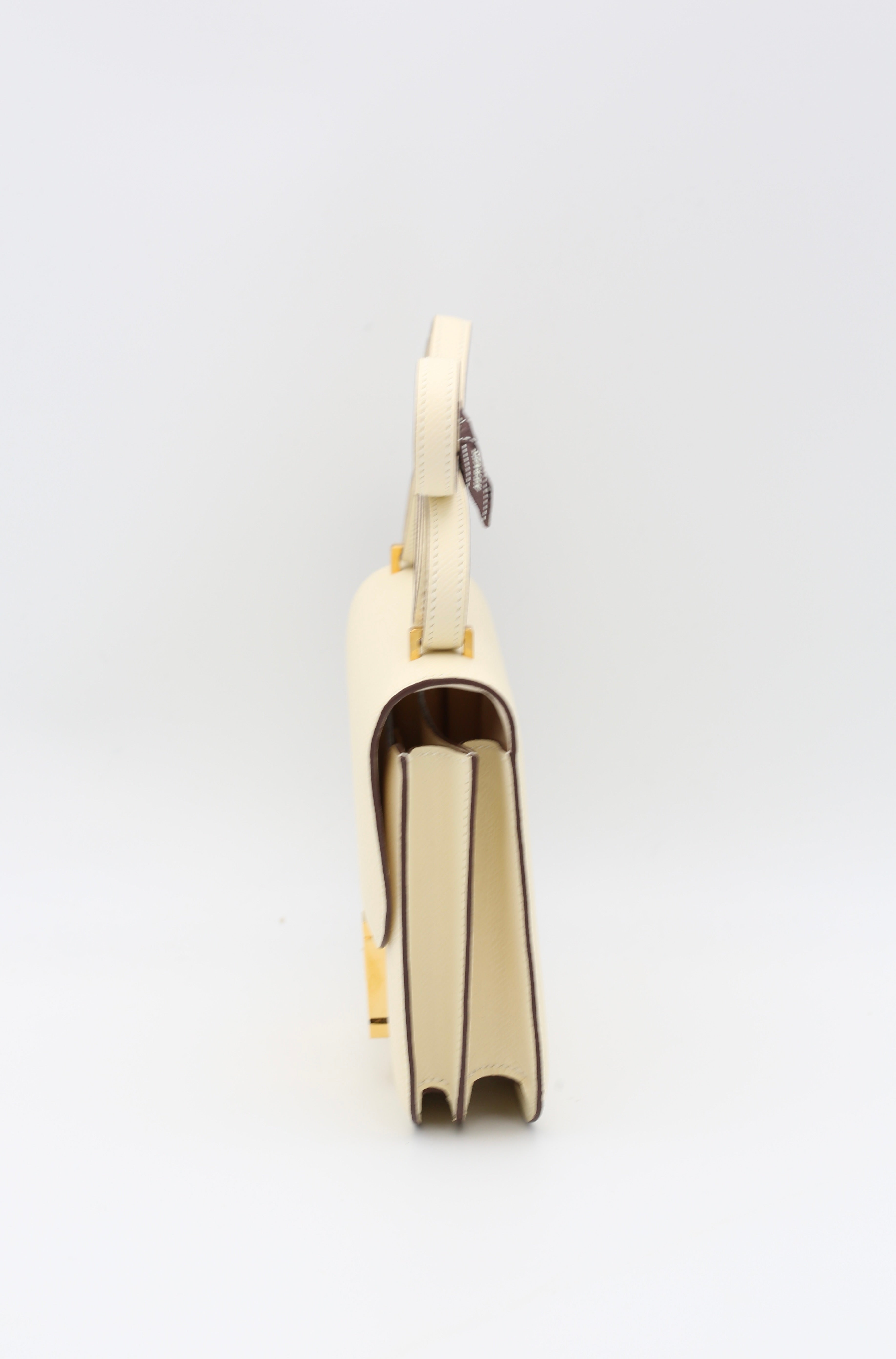 HERMÈS CONSTANCE 18 NATA EPSOM GOLD HARDWARE U STAMP